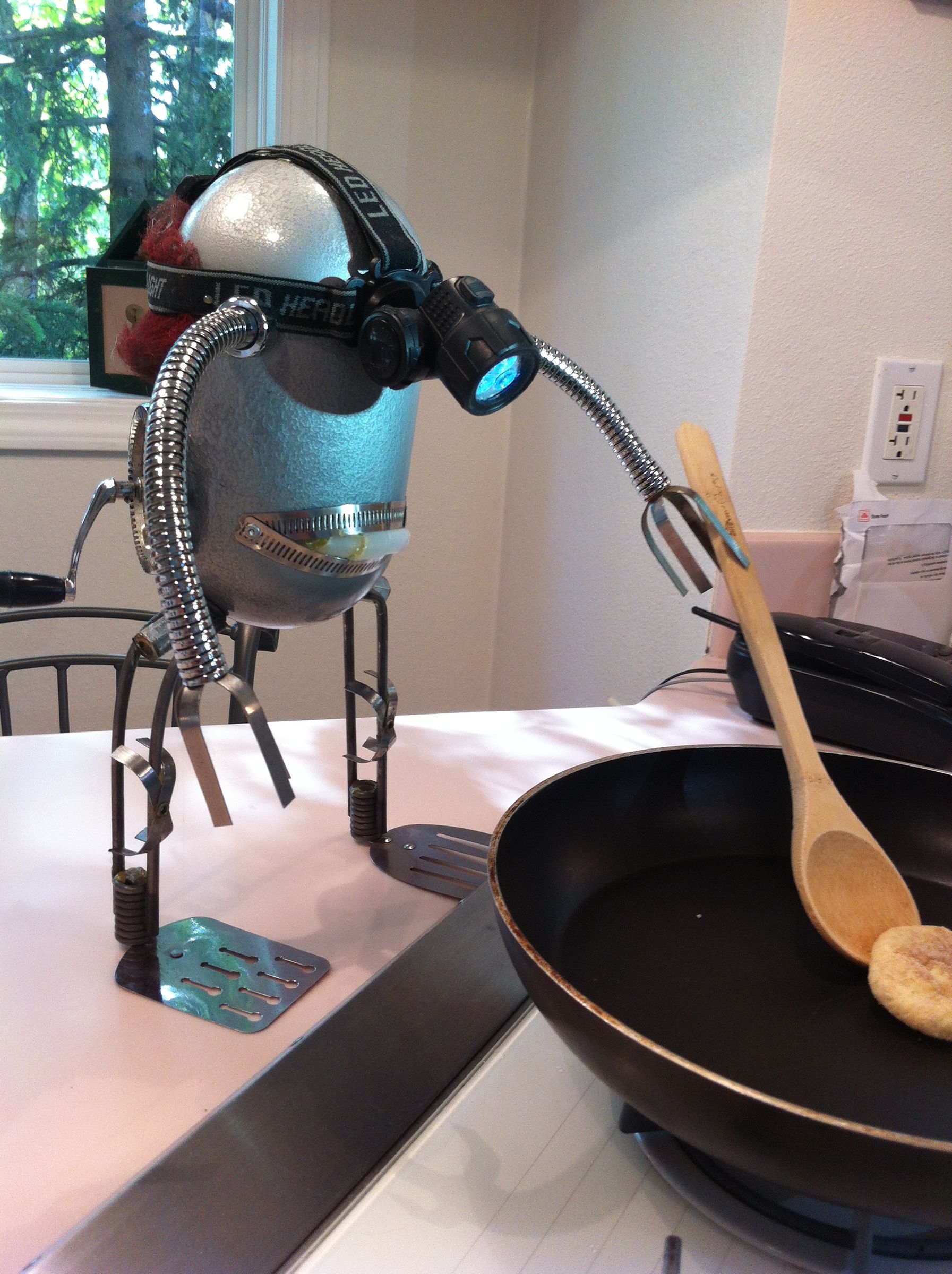 Egg Man Robot