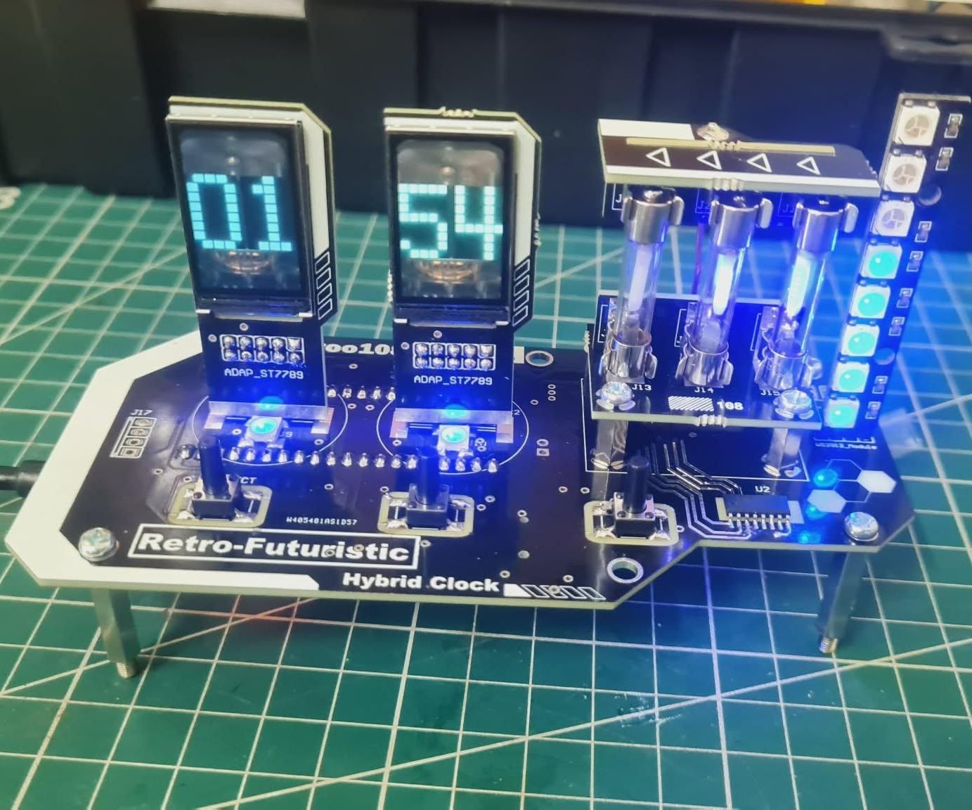 Retro-Futuristic Hybrid Clock