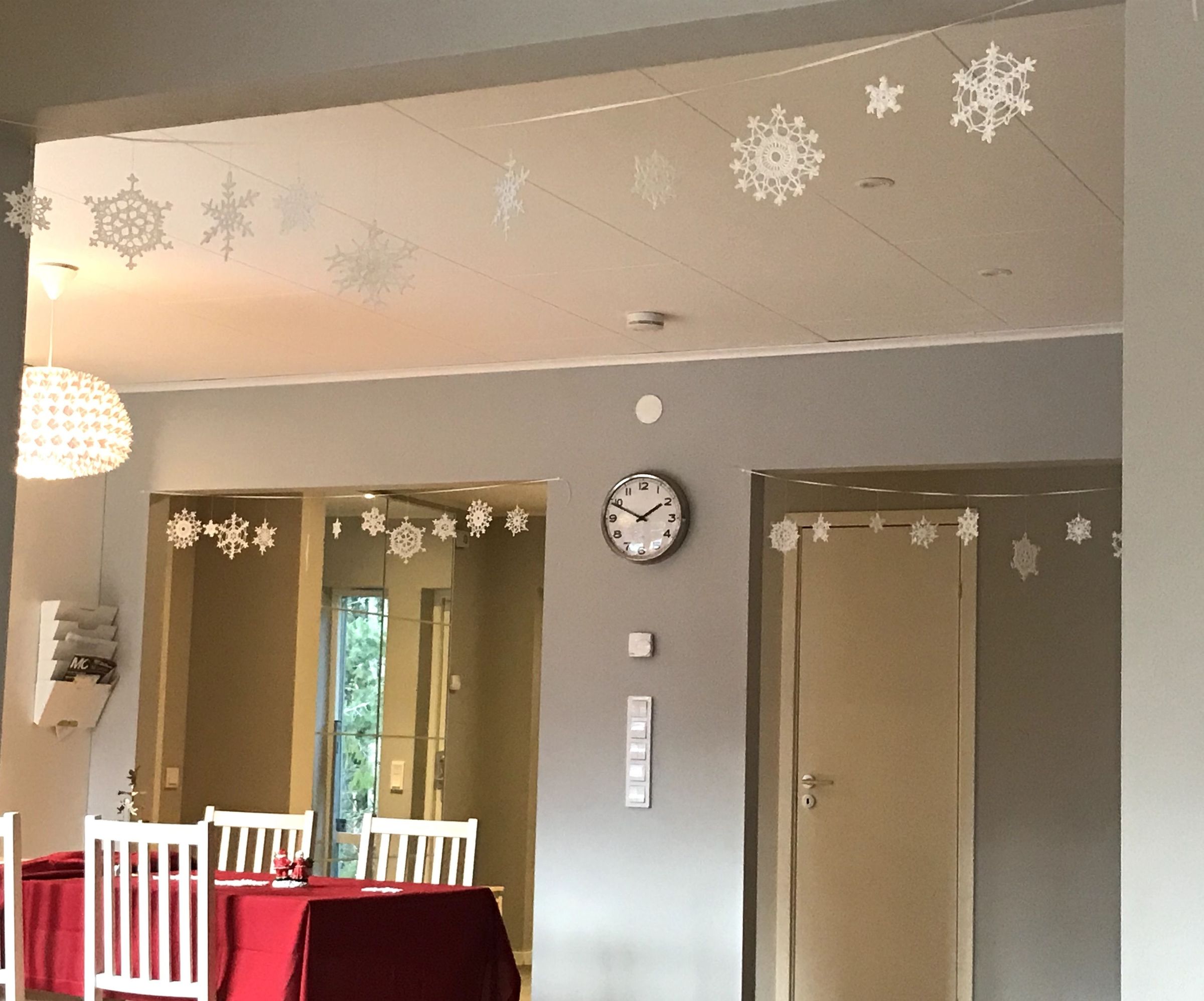 Snowflakes Garland