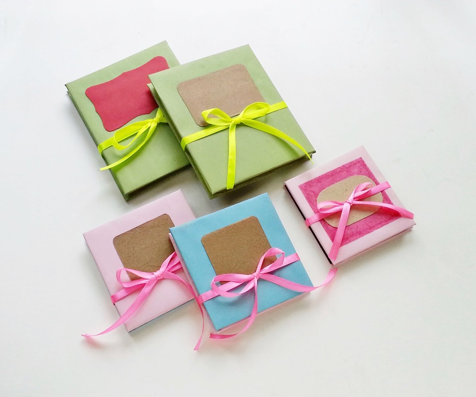 DIY Cute Accordion Fold Album