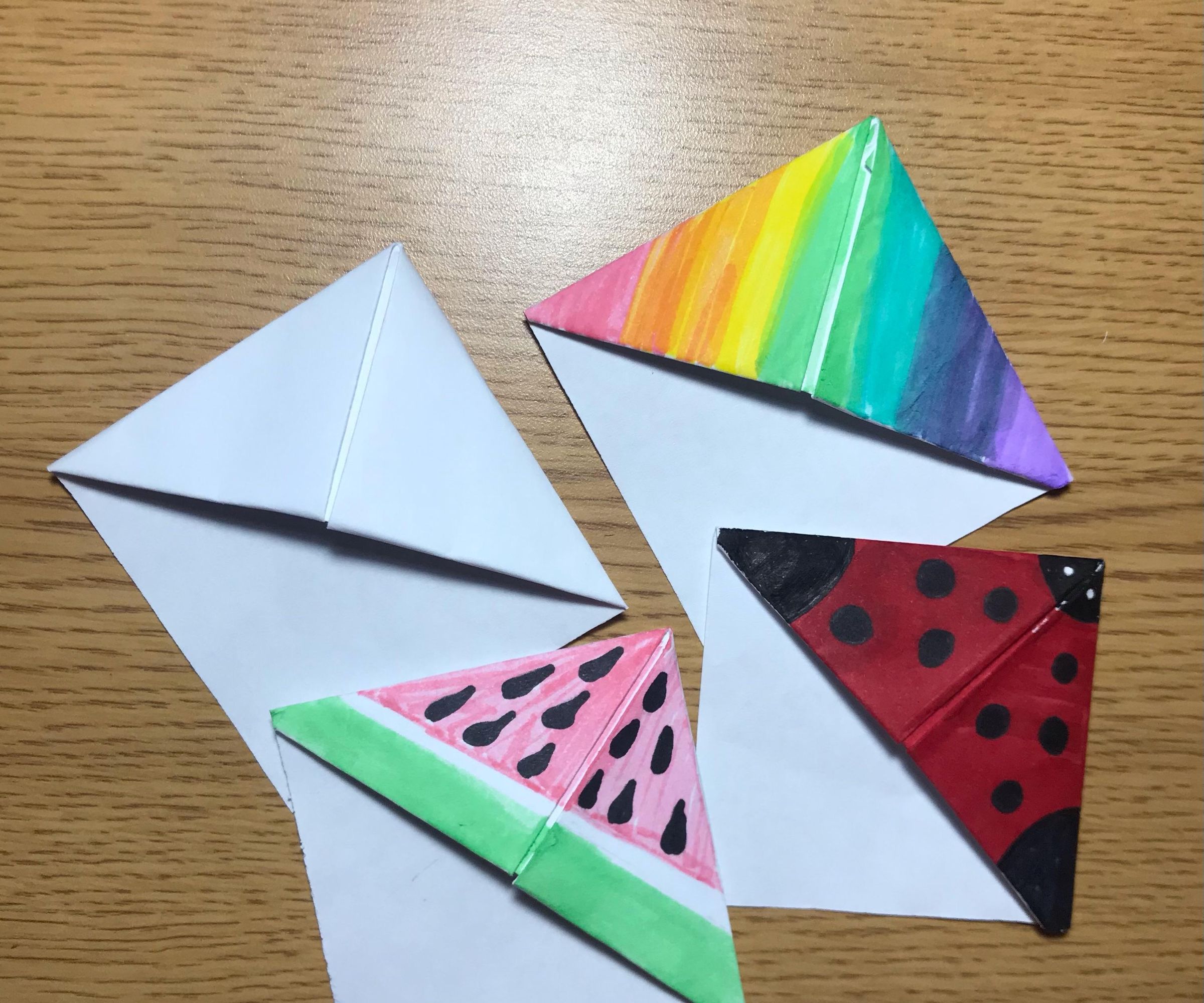 How to Make a Corner Bookmark