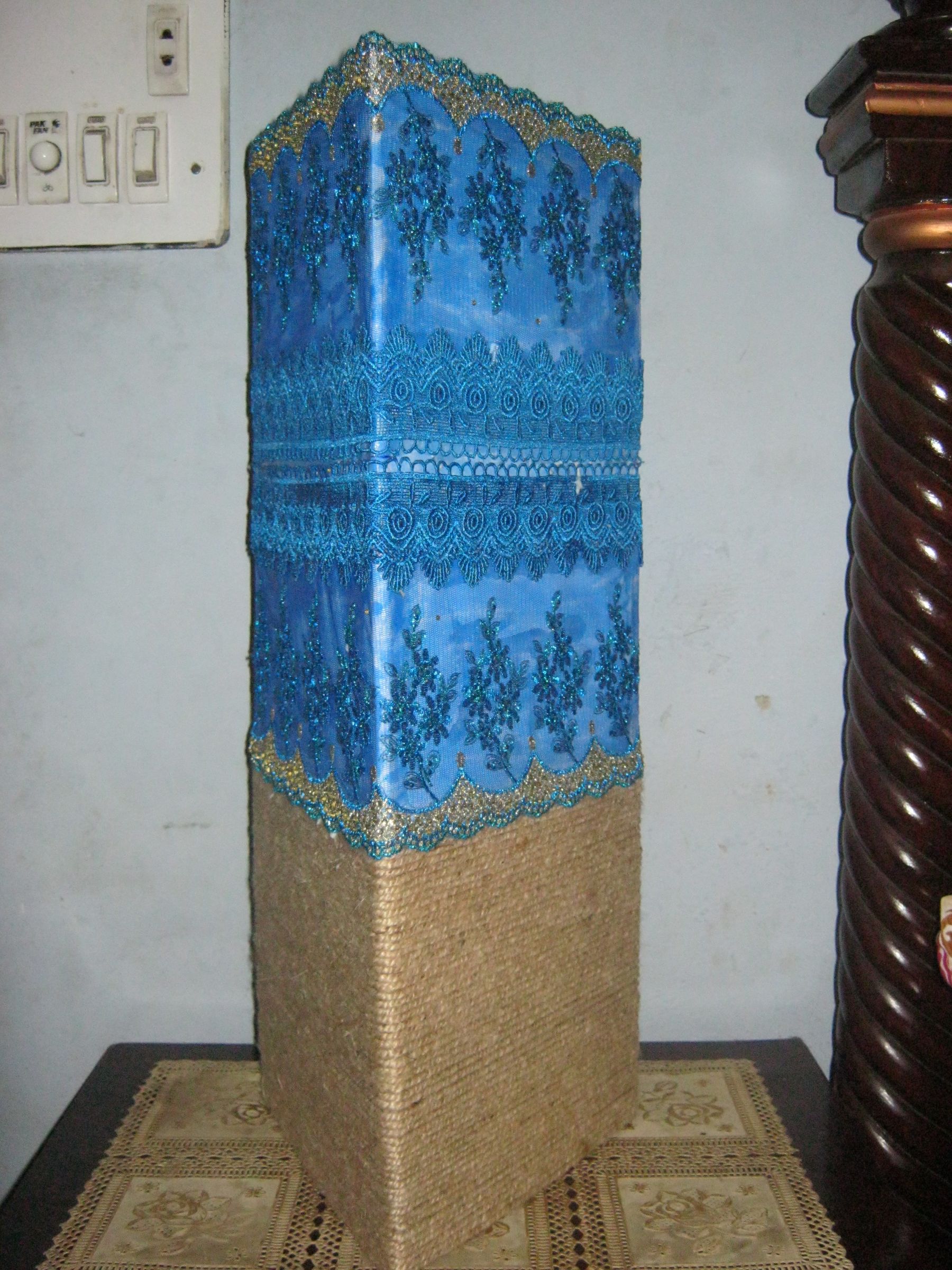 TRIANGULAR EMBROILED LAMP