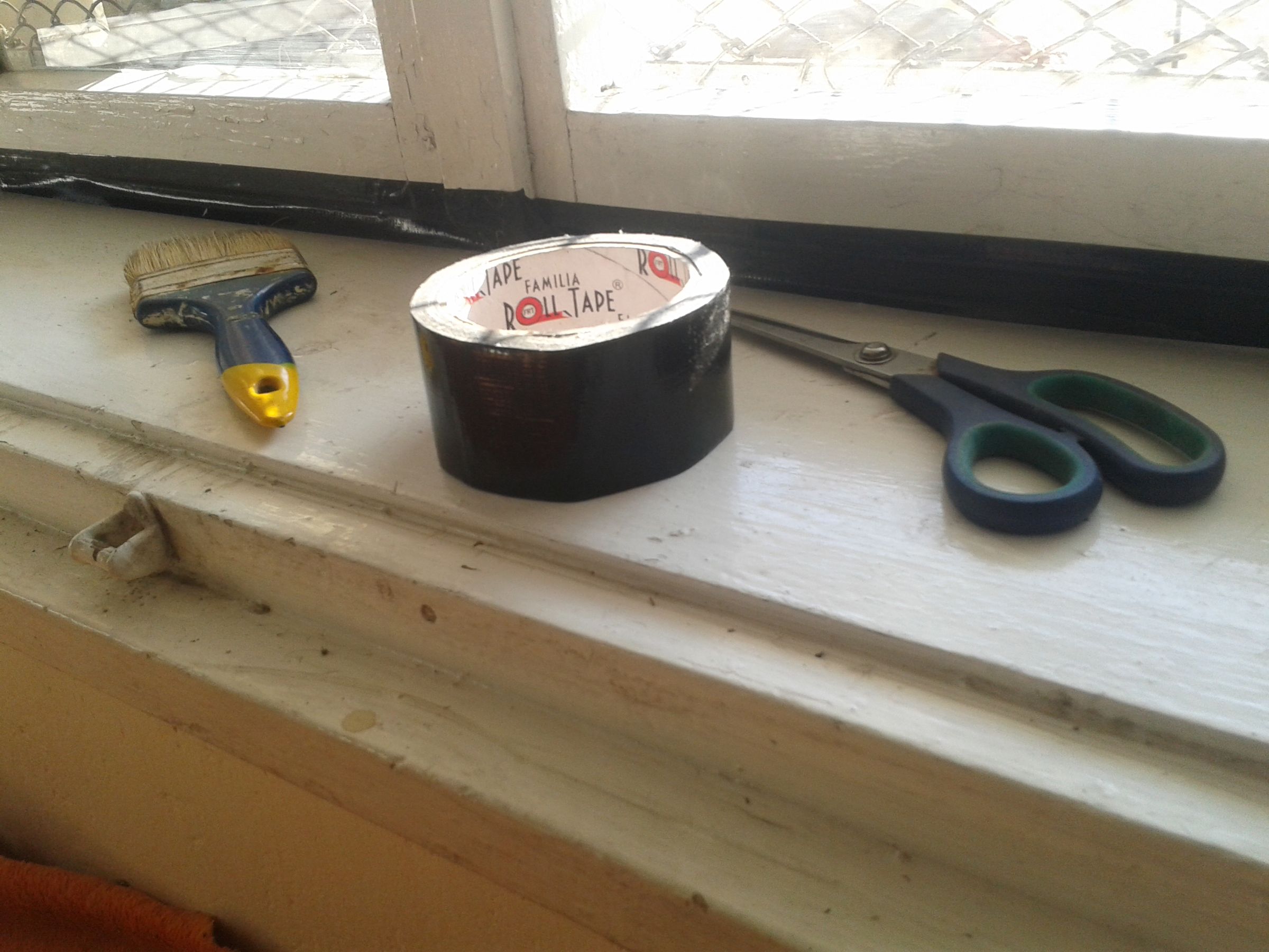 Duct Tape Window Insulation 4 Steps (with Pictures) Instructables