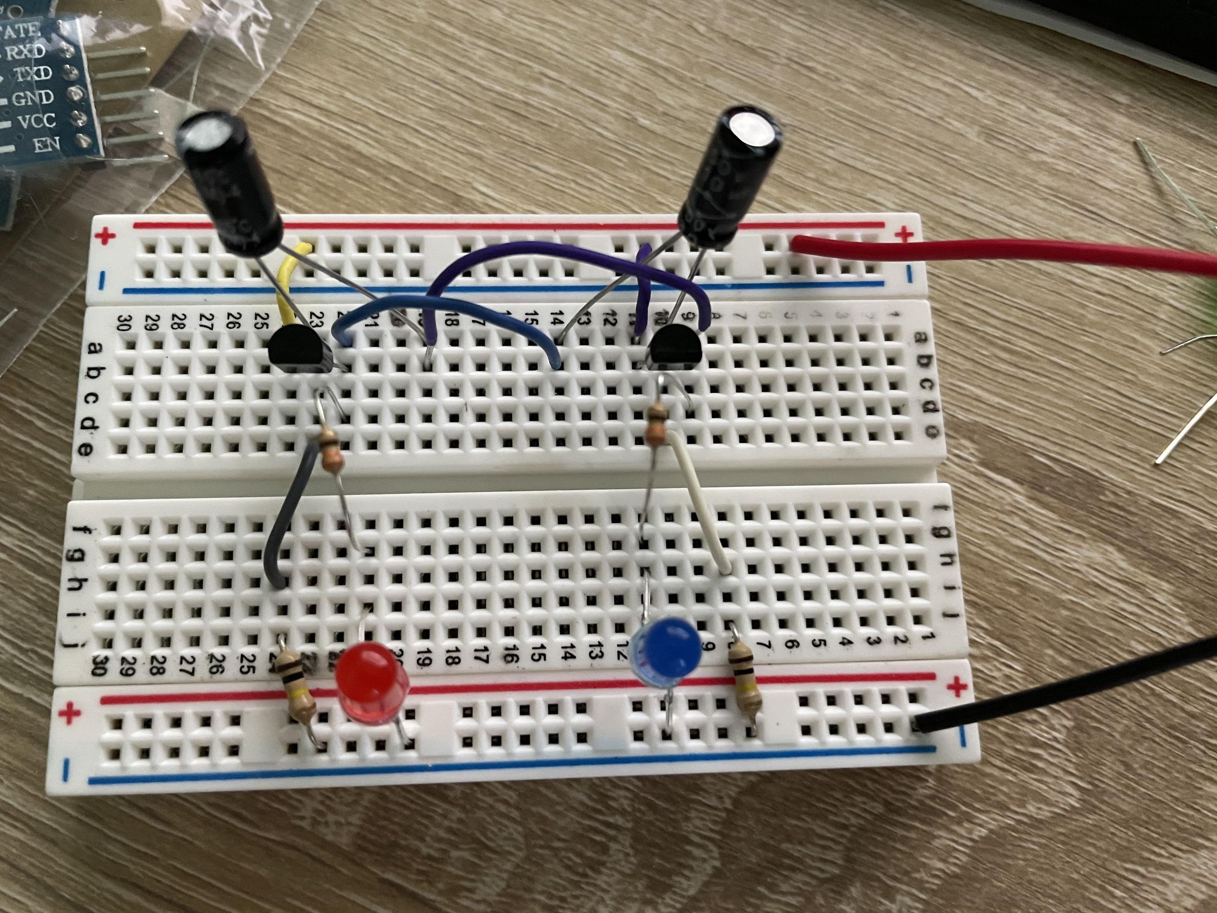 Simple Blinking LED Circuit : 5 Steps (with Pictures) Circuit Diagram