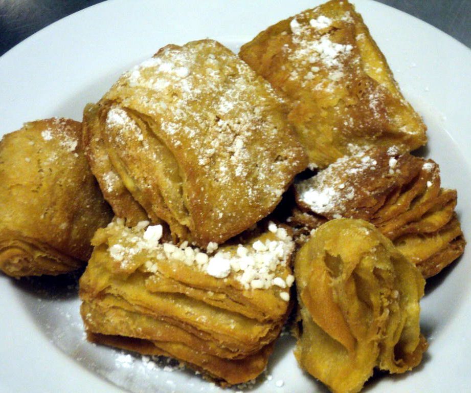 Croisseignet Croissant Beignet Fried Pastry Treat