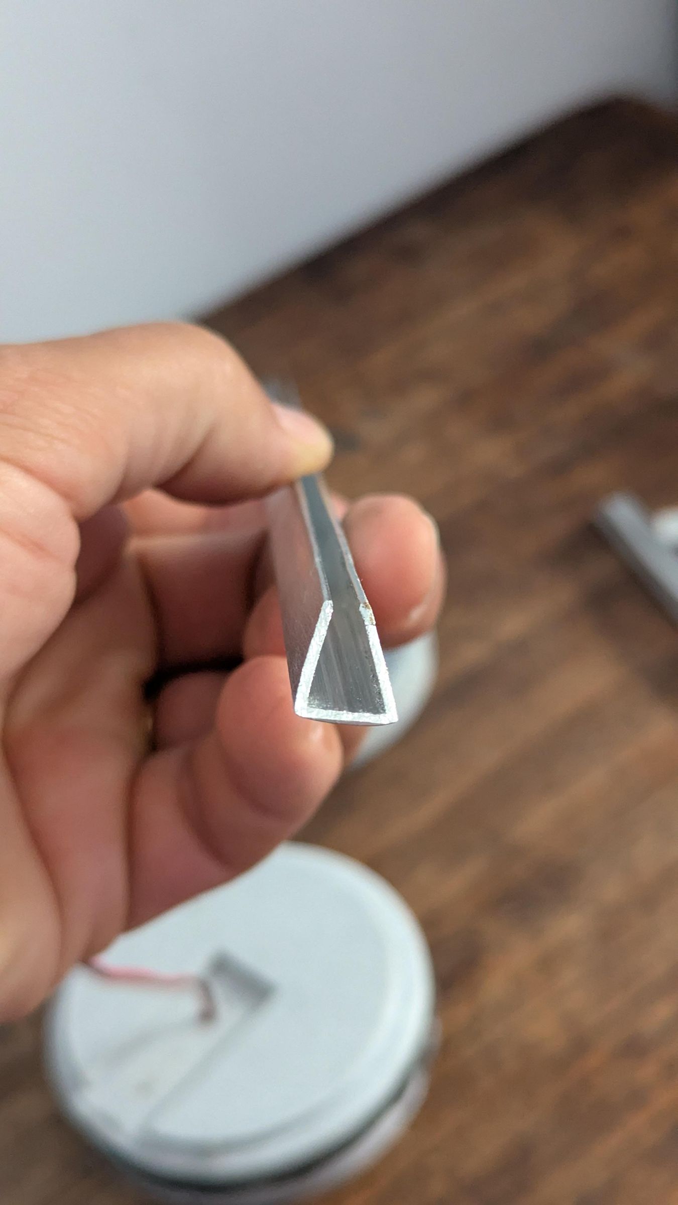 Aluminum profile