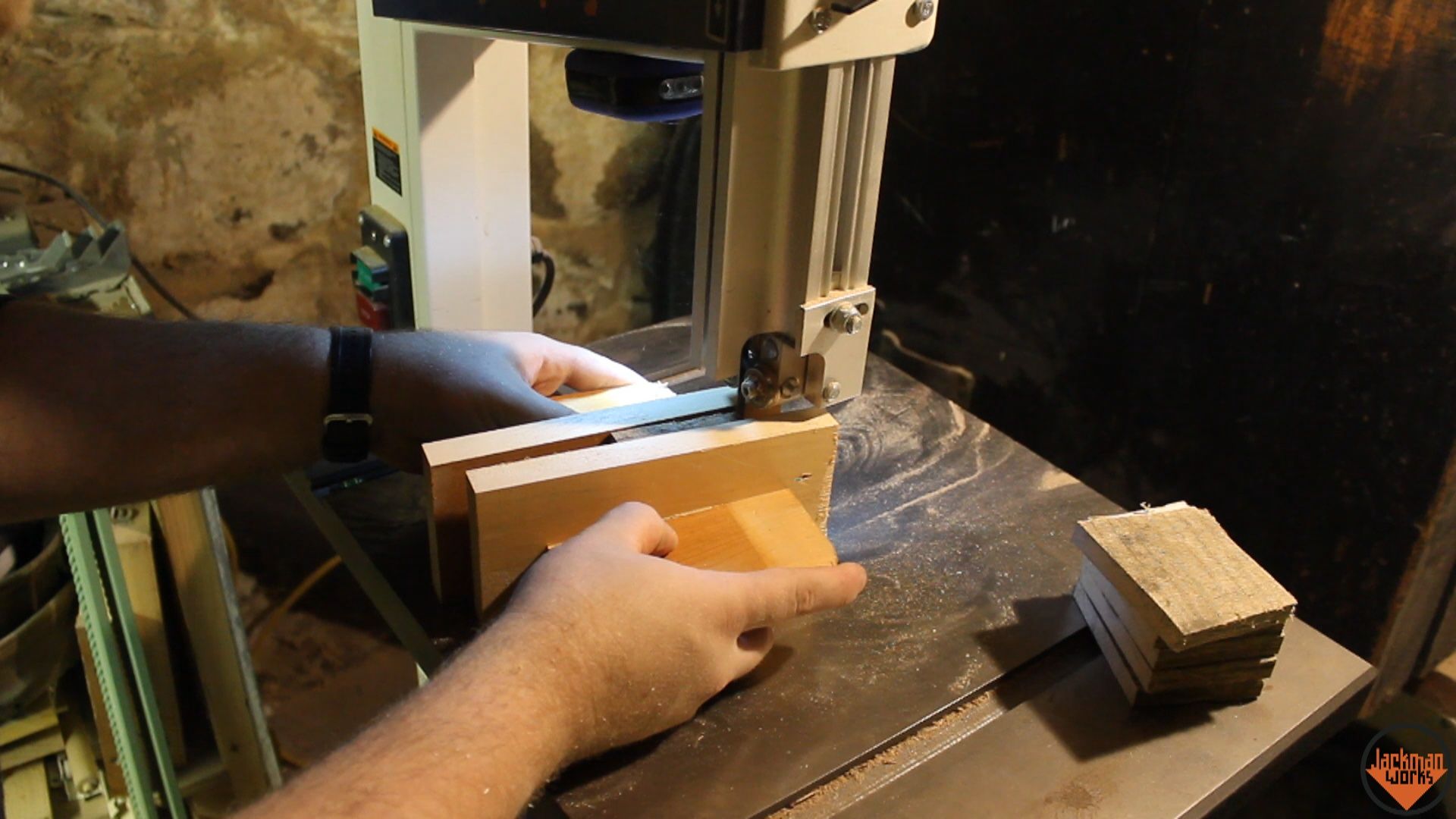 Reclaimed Wood Mailbox : 7 Steps (with Pictures) - Instructables