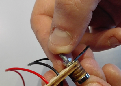 Building "9V Battery" and "Buzzer"