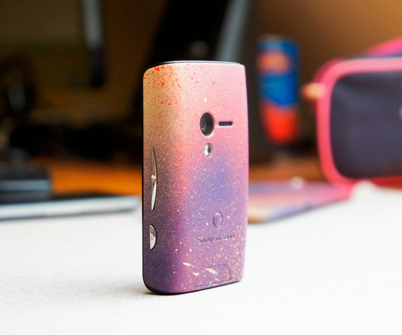 Add a Splash of Colour to your Phone!