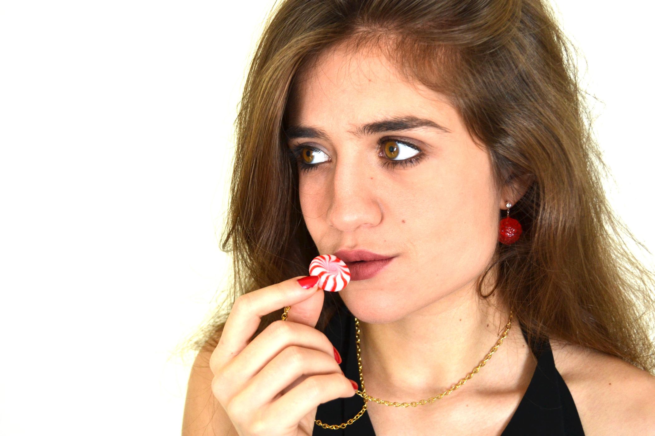 DIY Candy Jewelry, a Cool and Easy Gift Idea to Make Her Happy. 8