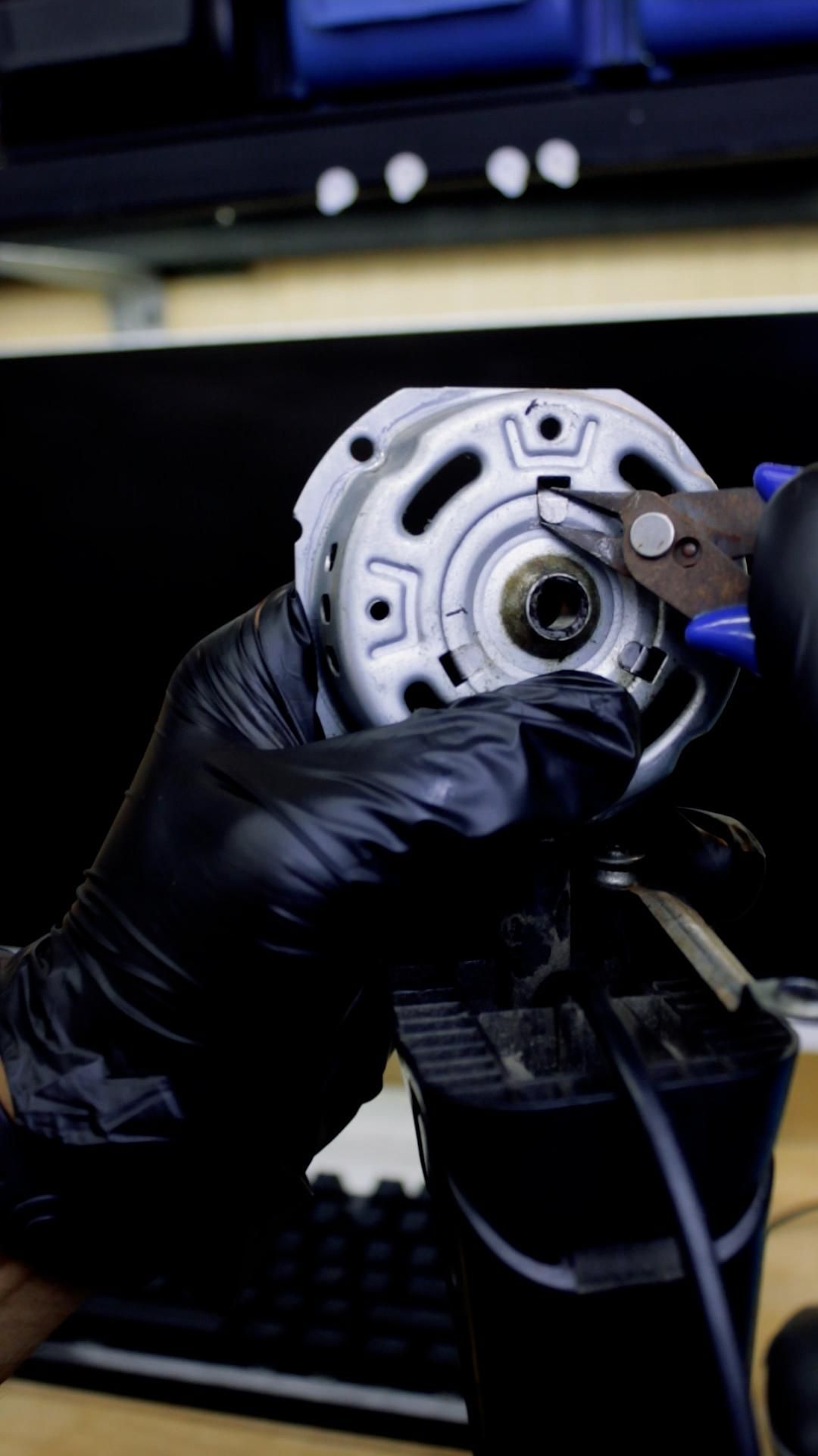 How to Fix a Broken Electric Fan Motor Humming Sound Rotor Not