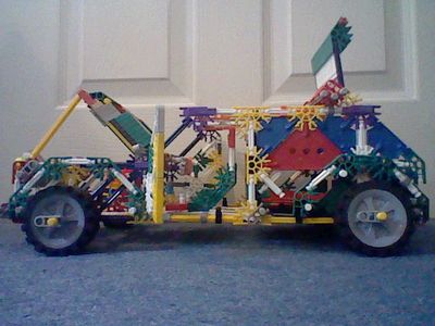 Knex Car With Large Trunk Space Crash Test.