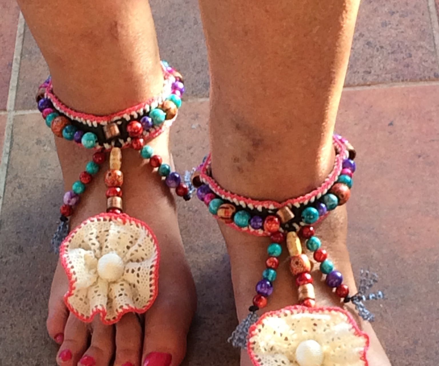 Going to the Beach? Make Yourself a Pair of Barefoot Sandals!