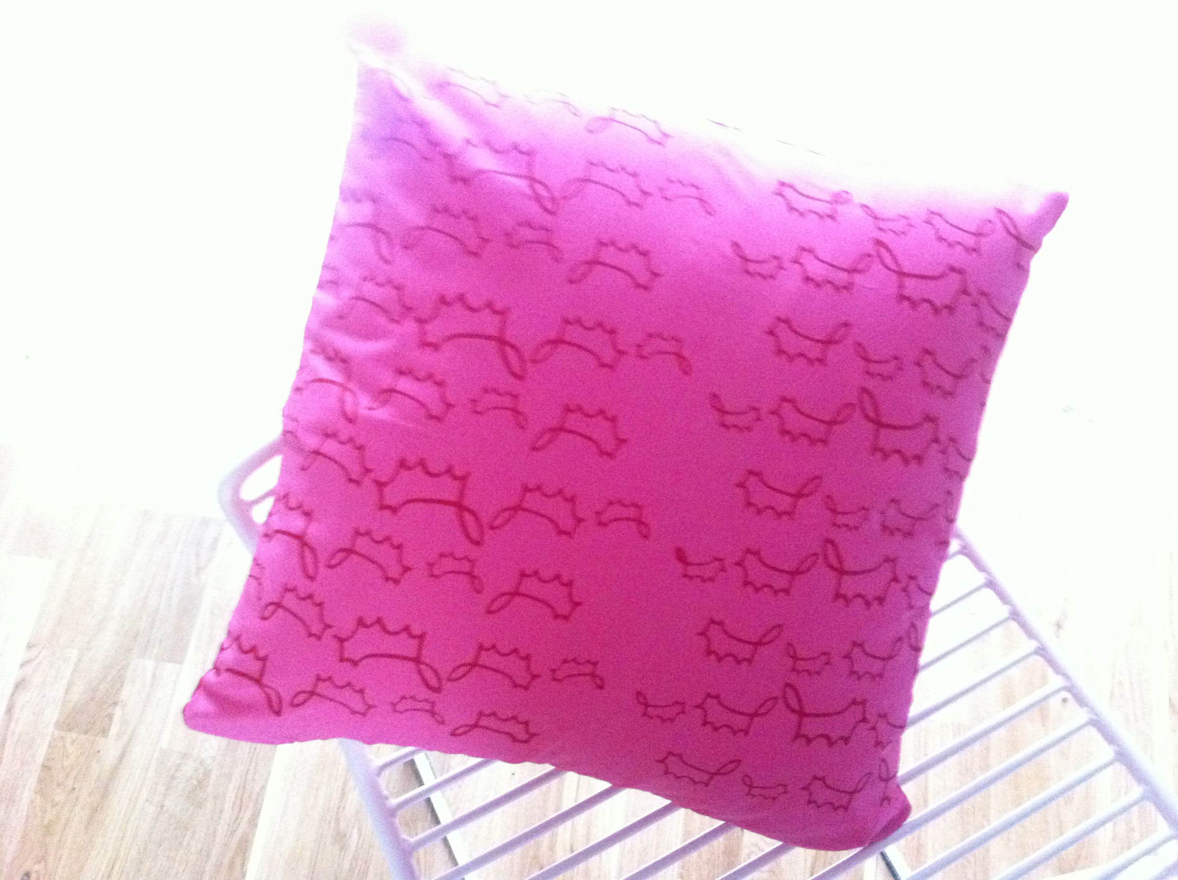 Simple cushion cover