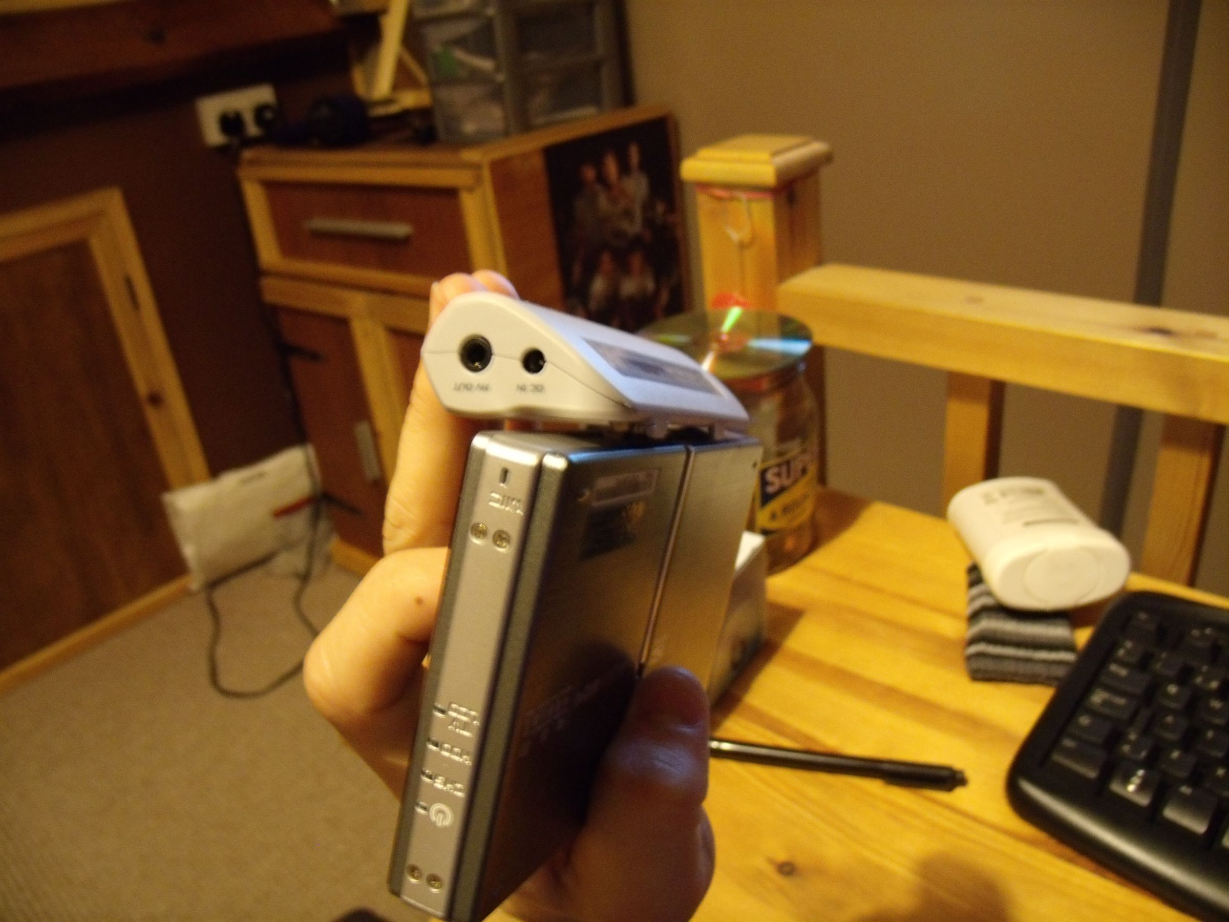 convert an archos 5th gen battery dock for a 604