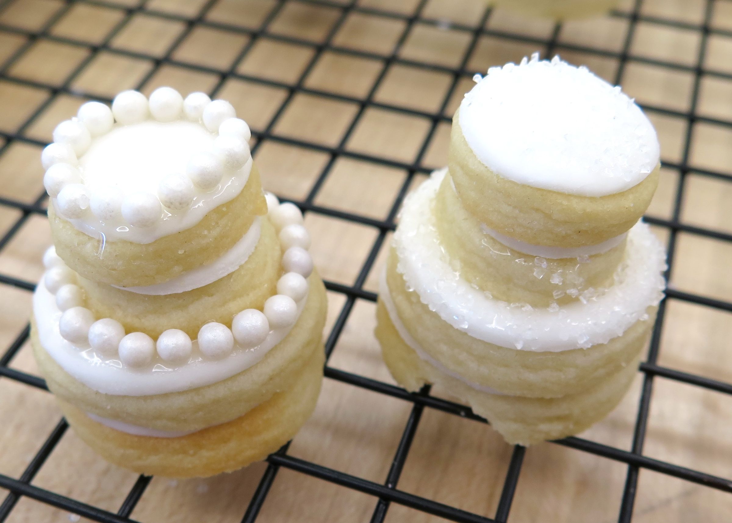 Cookie Wedding Cakes : 6 Steps (with Pictures) - Instructables