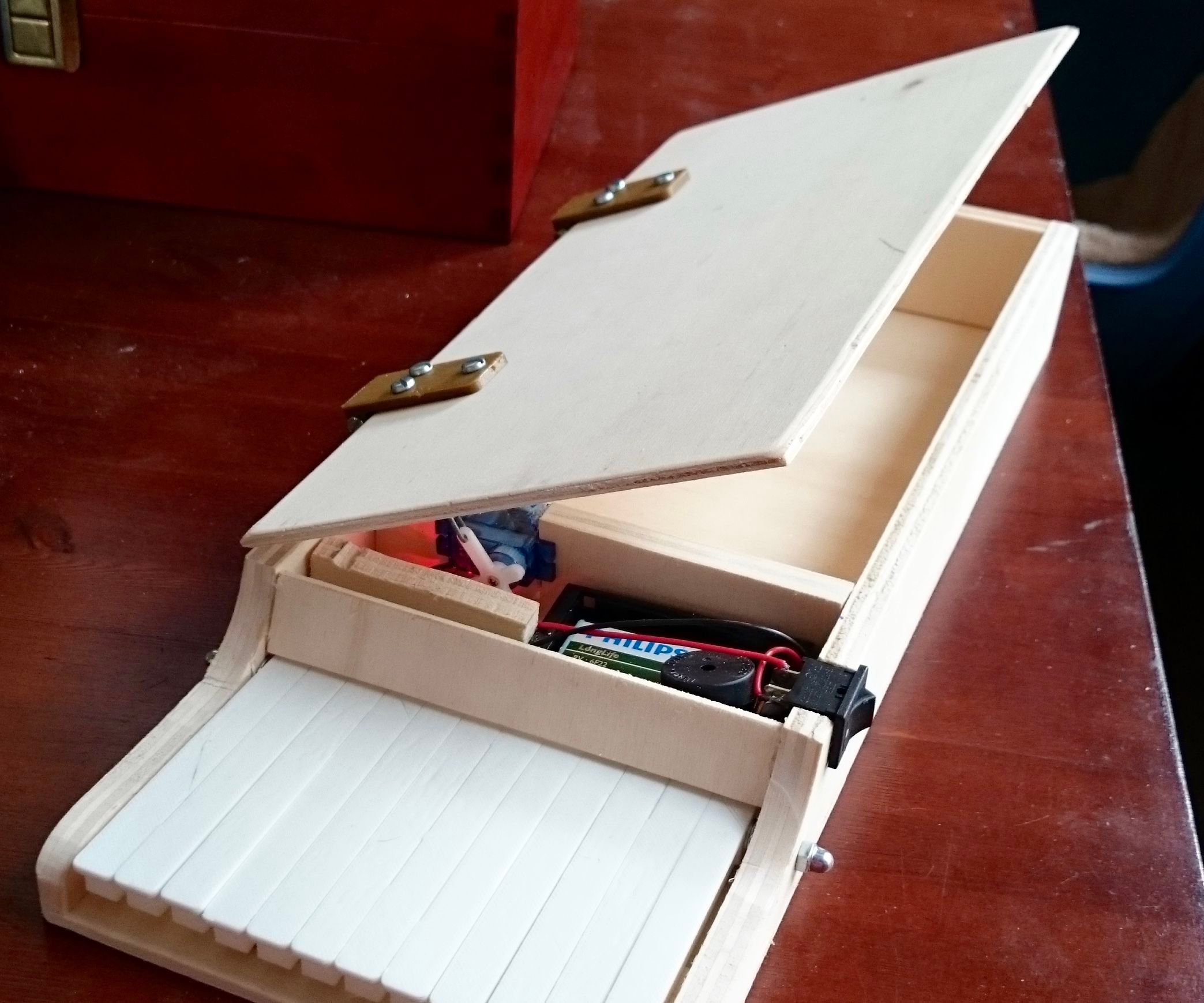 Piano Safe With Melody 'key'