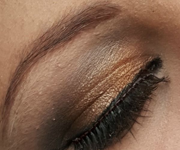 Golden Smokey Eye