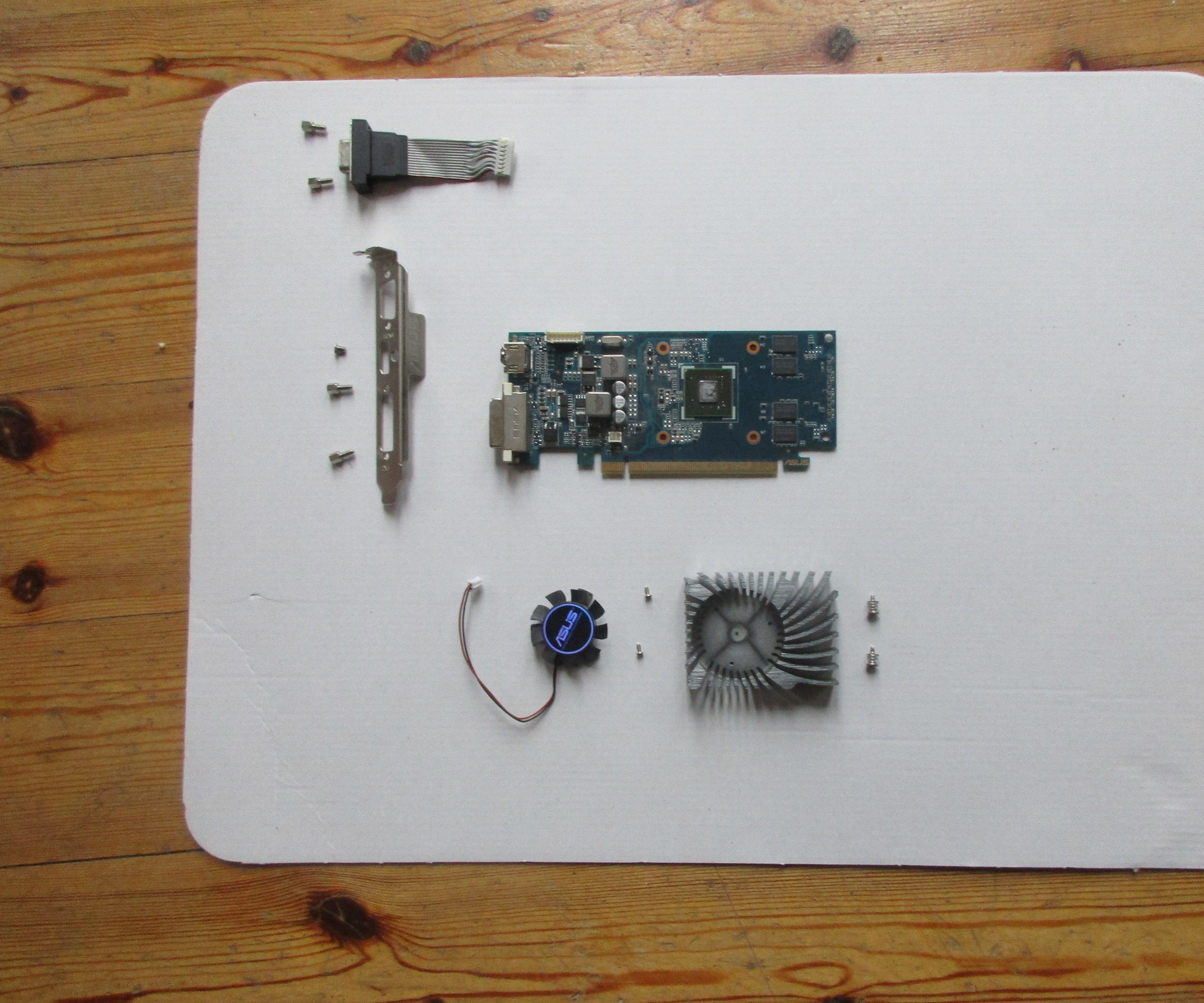 Graphics Card Display : 4 Steps - Instructables