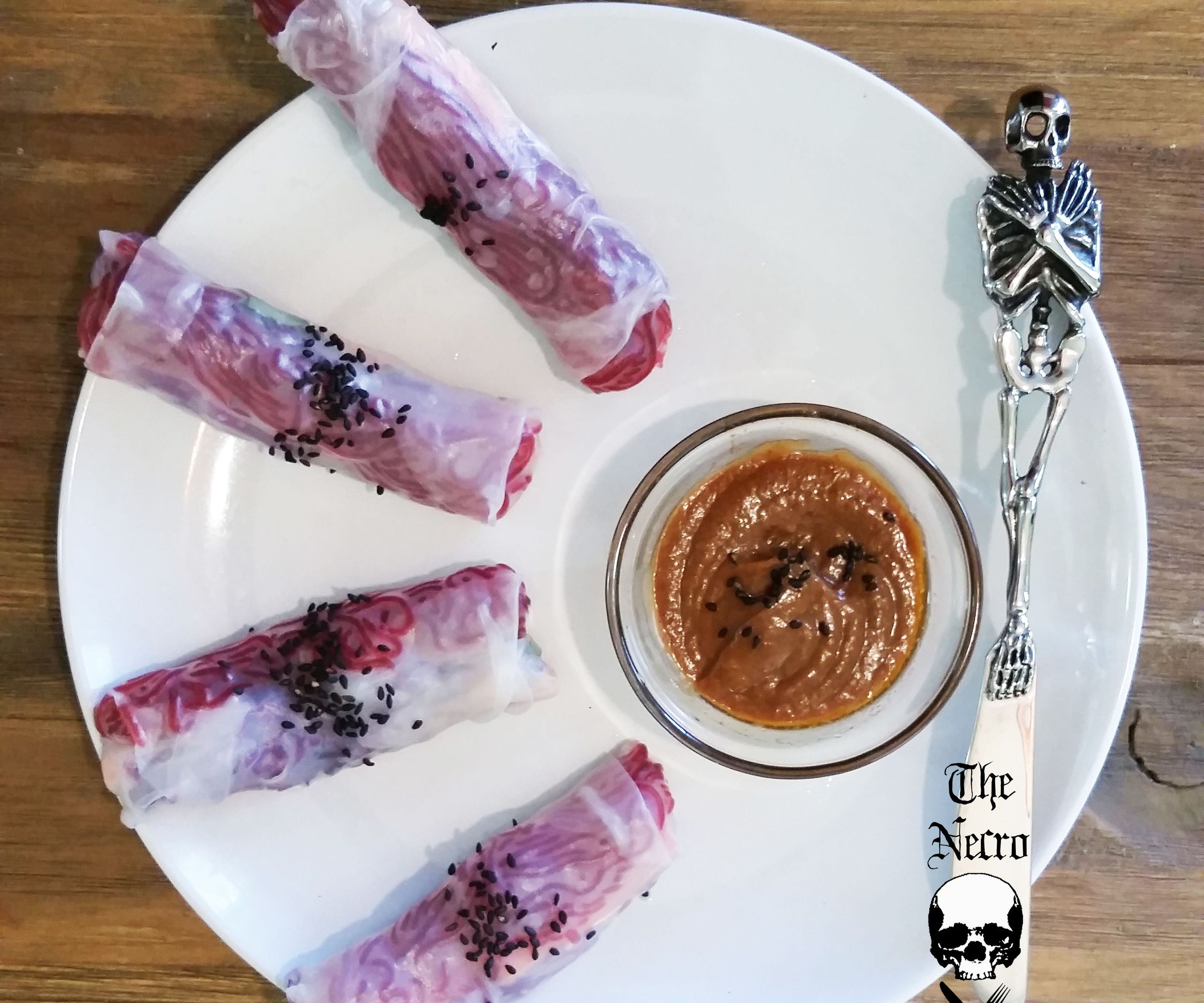 Fresh Blood Worm and Vegetable Spring Rolls