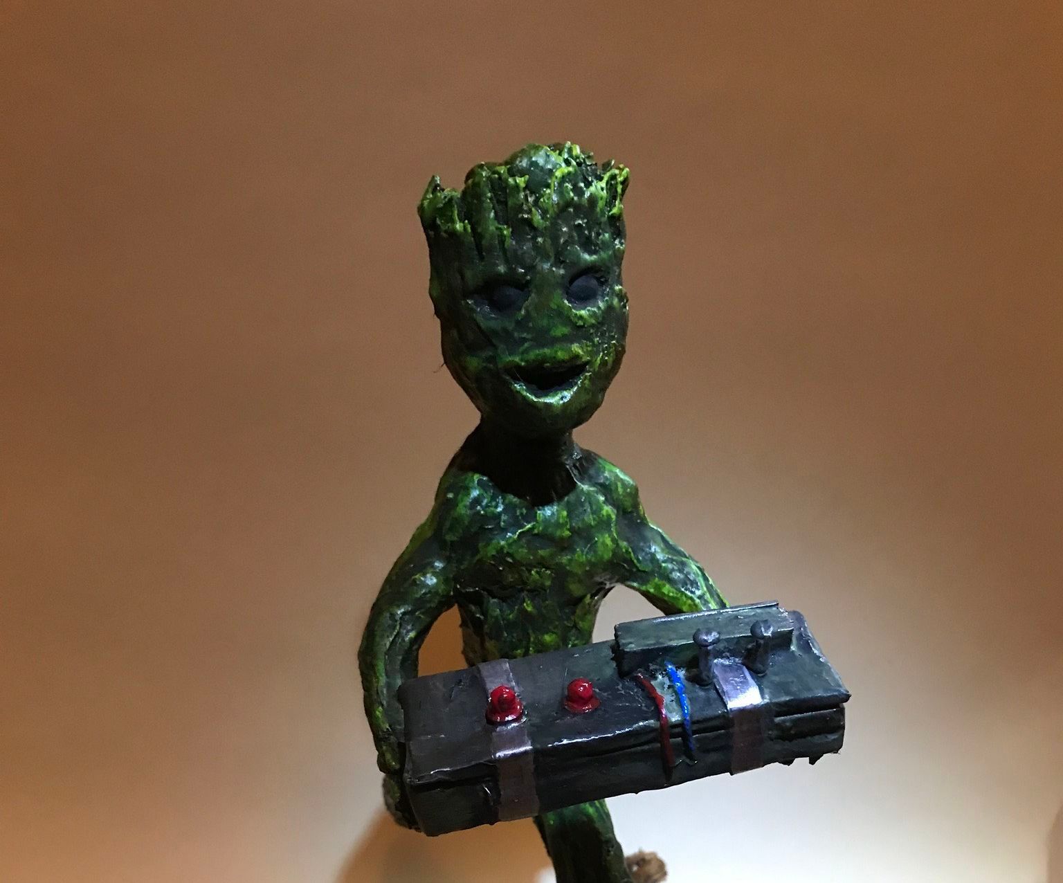 Run-a-way Groot