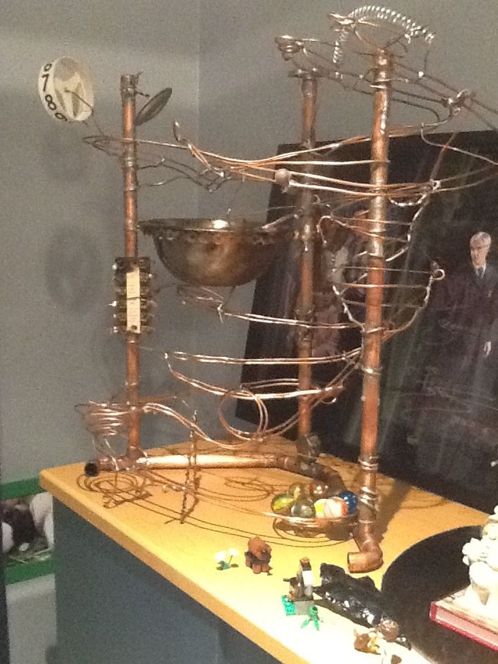 Roooooolin Ball Sculpture