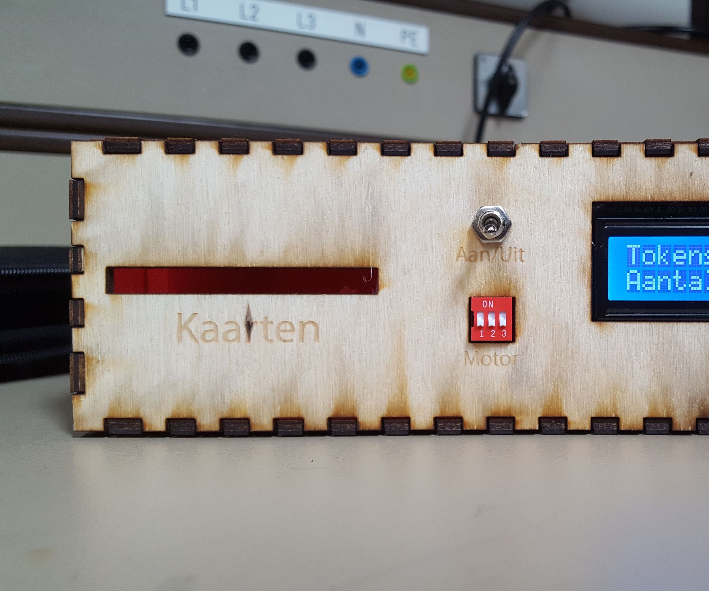 Arcade Card Keeper