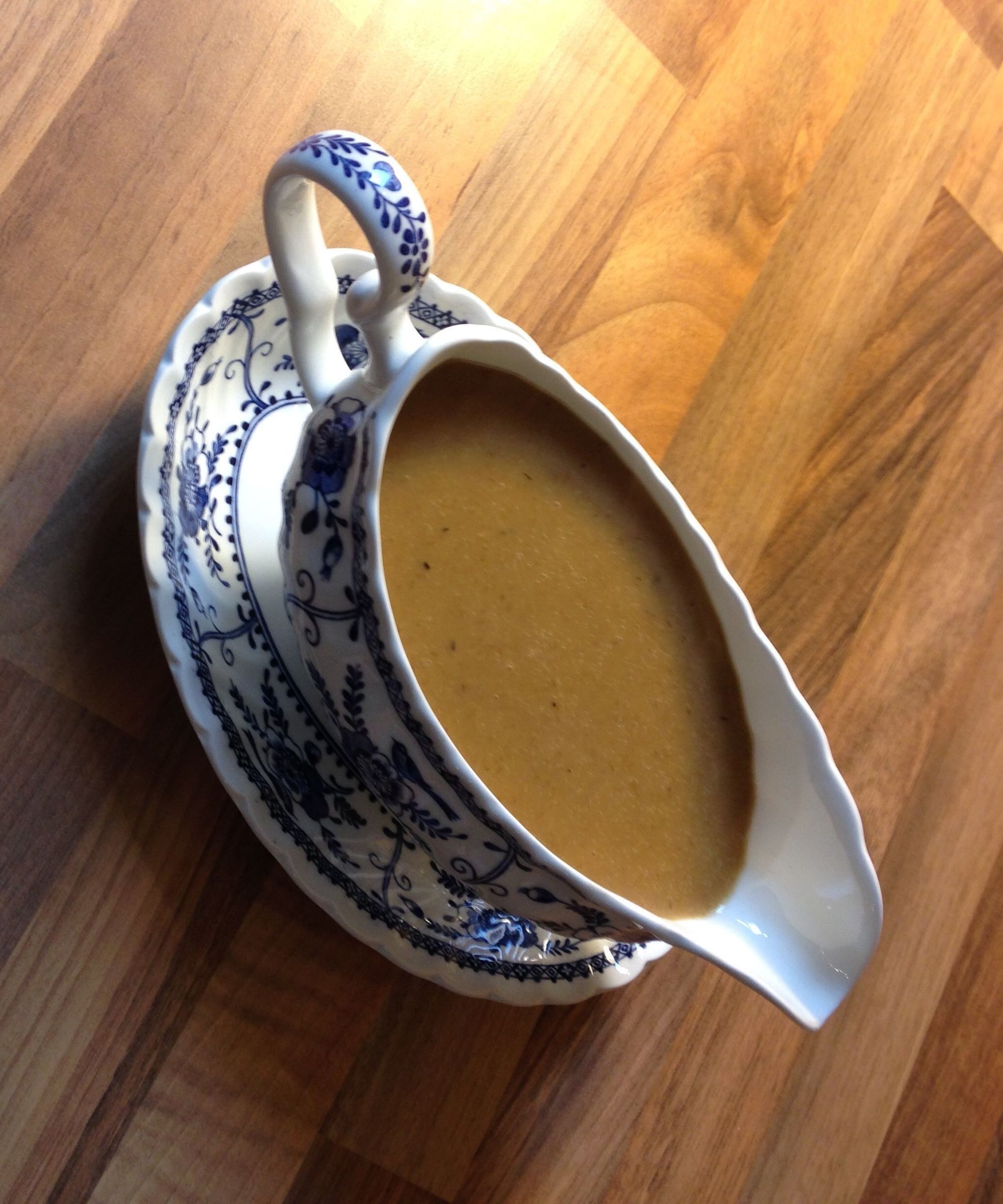 How to Make Vegan, Gluten Free Gravy With Stock