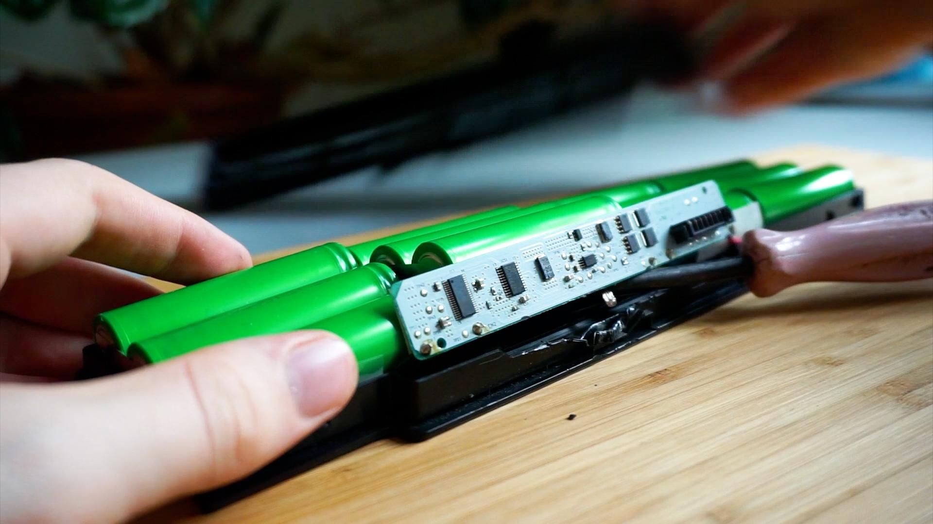 Turn an Old Laptop Battery Into a 10 000 MAh Power Bank 11 Steps (with Pictures) Instructables