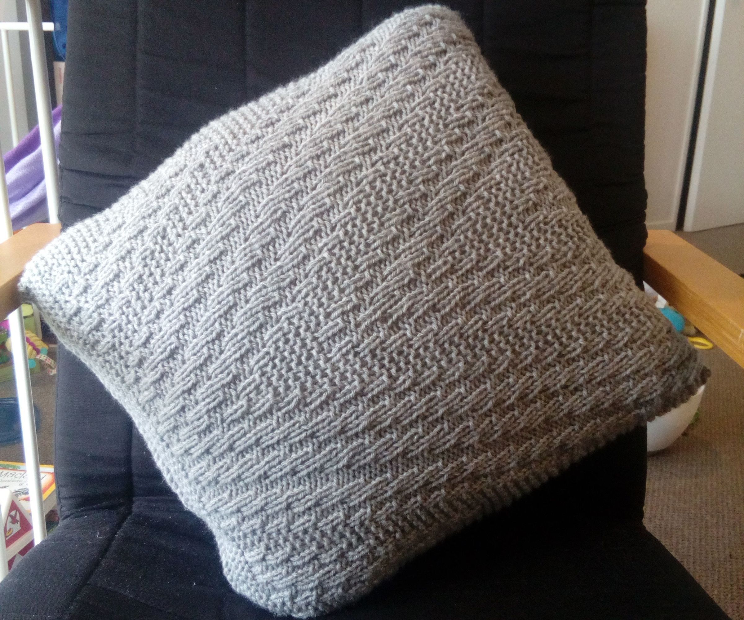 Knitted Rhombi Cushion Cover