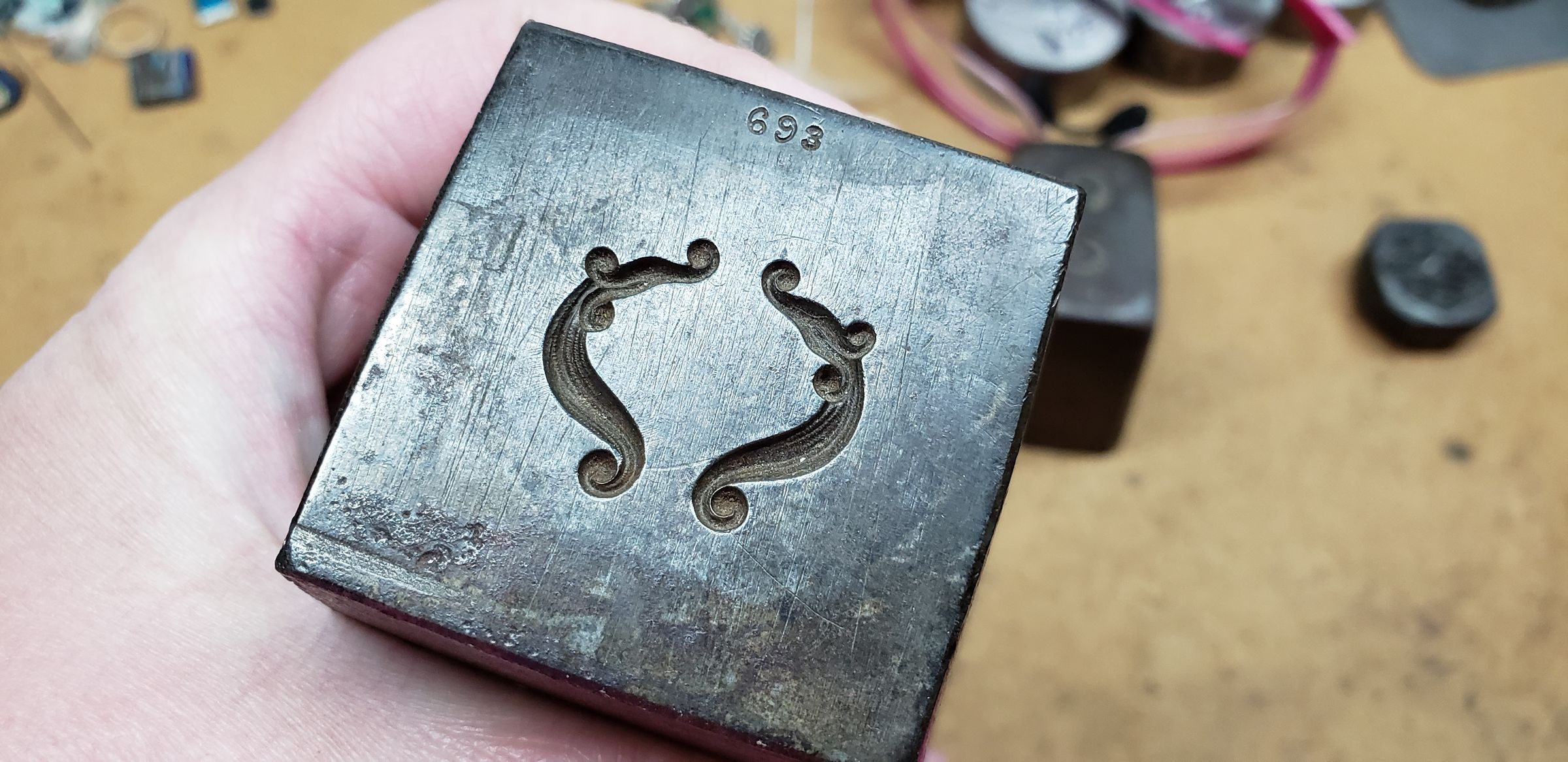 Silversmithing With Impression Dies (Advanced) 10 Steps (with