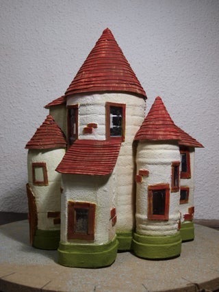 How to Make a House Out of Recycled Plastic Bottles : 7 Steps