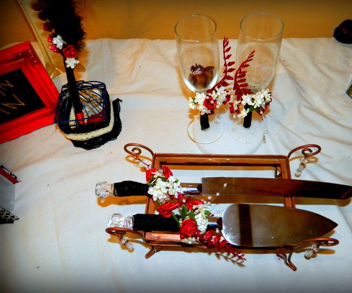 DIY Wedding Cake Cutting Utensilsand Bride and Grooms Glasses 