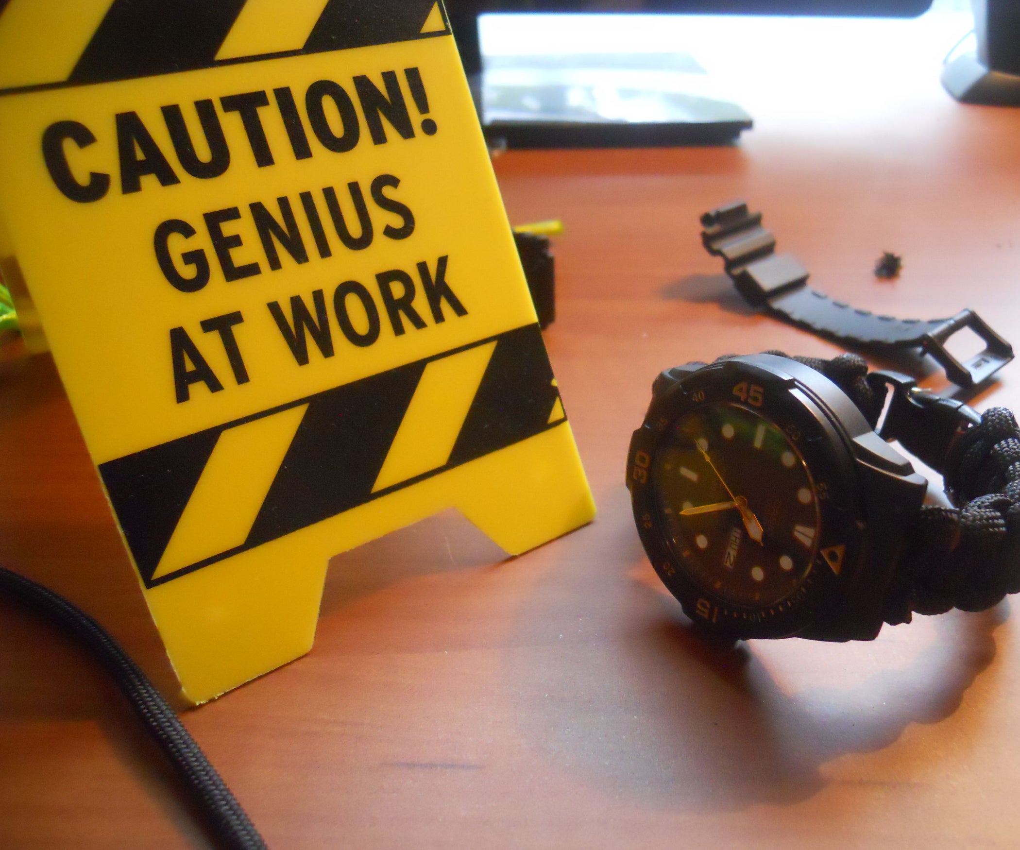 How I Improvised and Made a Paracord Watch 6 Steps (with Pictures