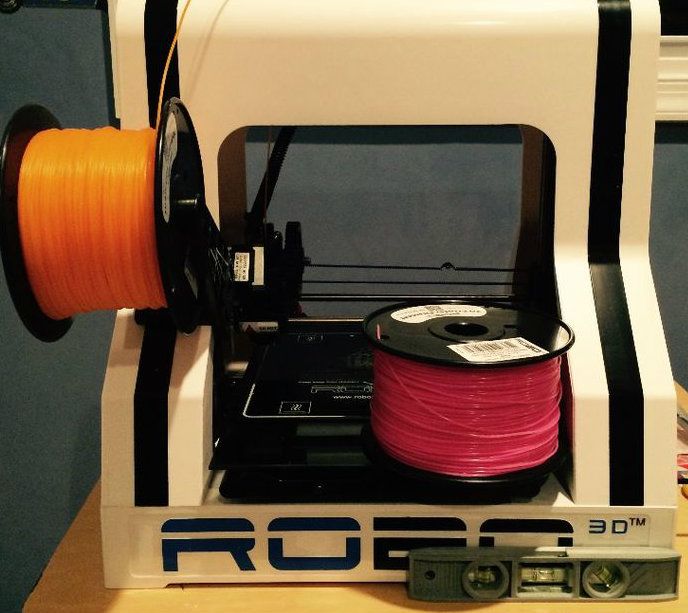 Changing 3D printer filament on the fly/ multicolor prints!