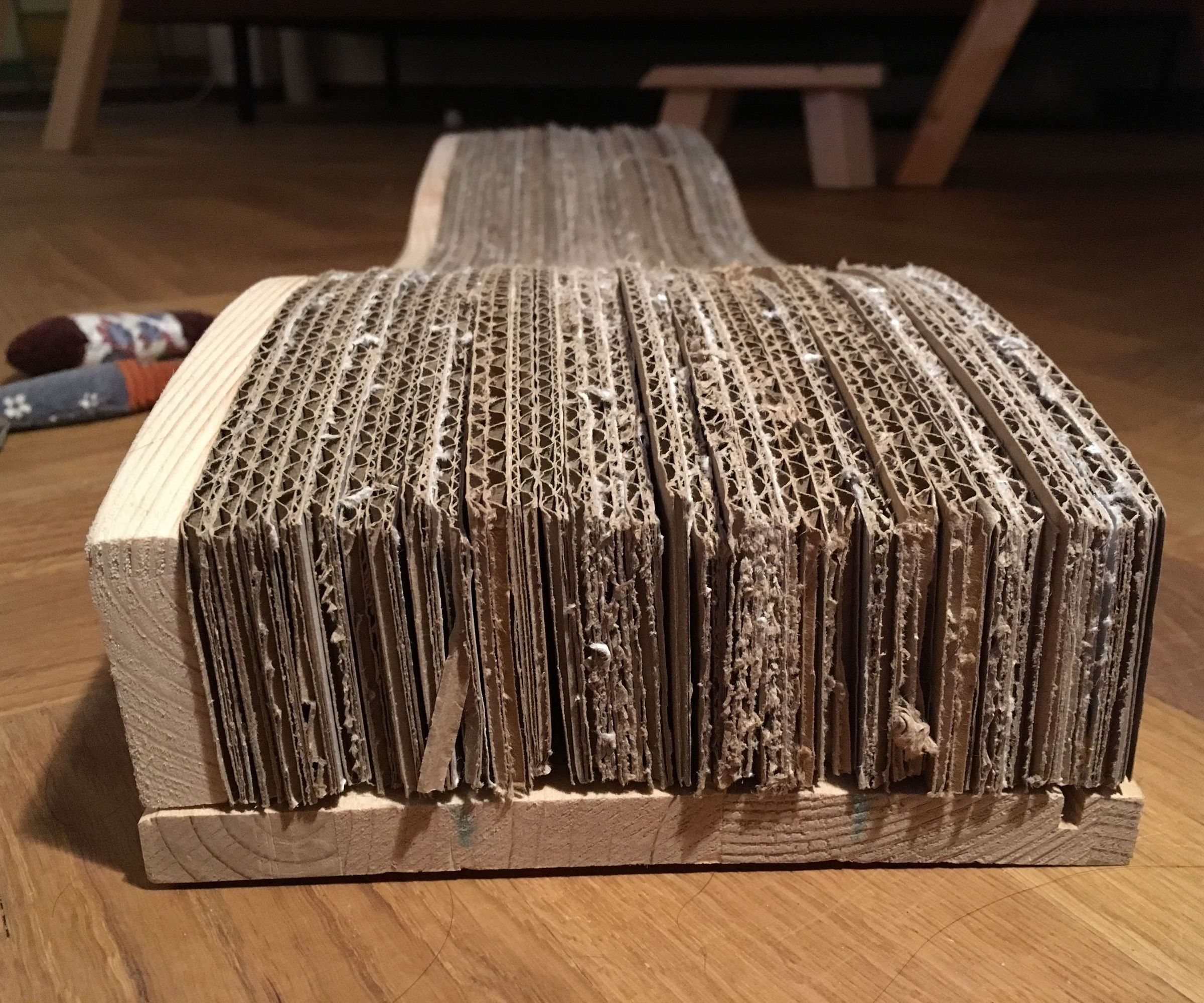 Cardboard Cat Scratcher!