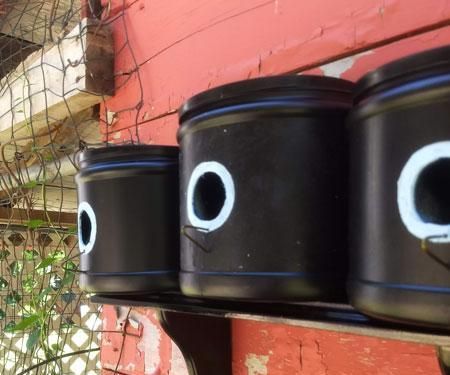 Inexpensive Coffee Container Winter Birdhouses