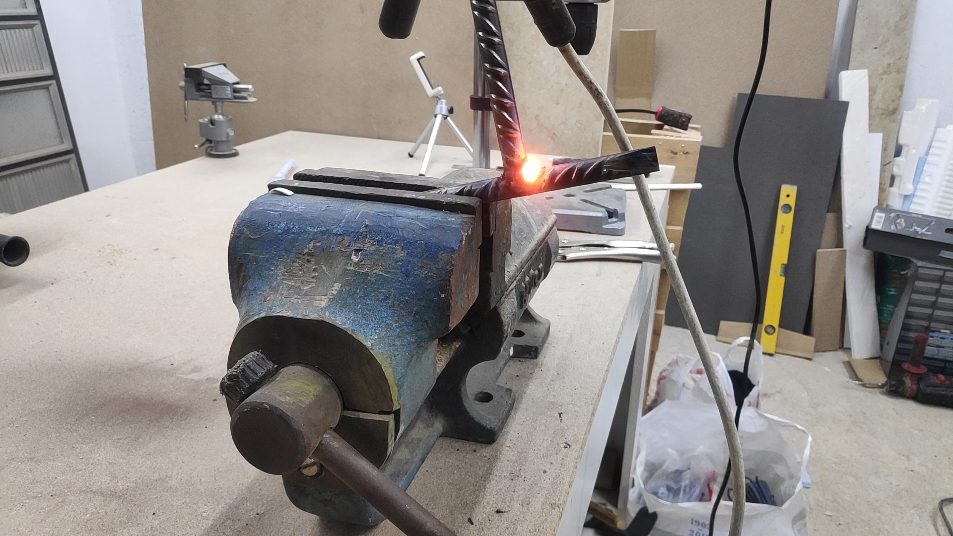 Welders Chipping Hammer Basic Welding Project 8 Steps (with