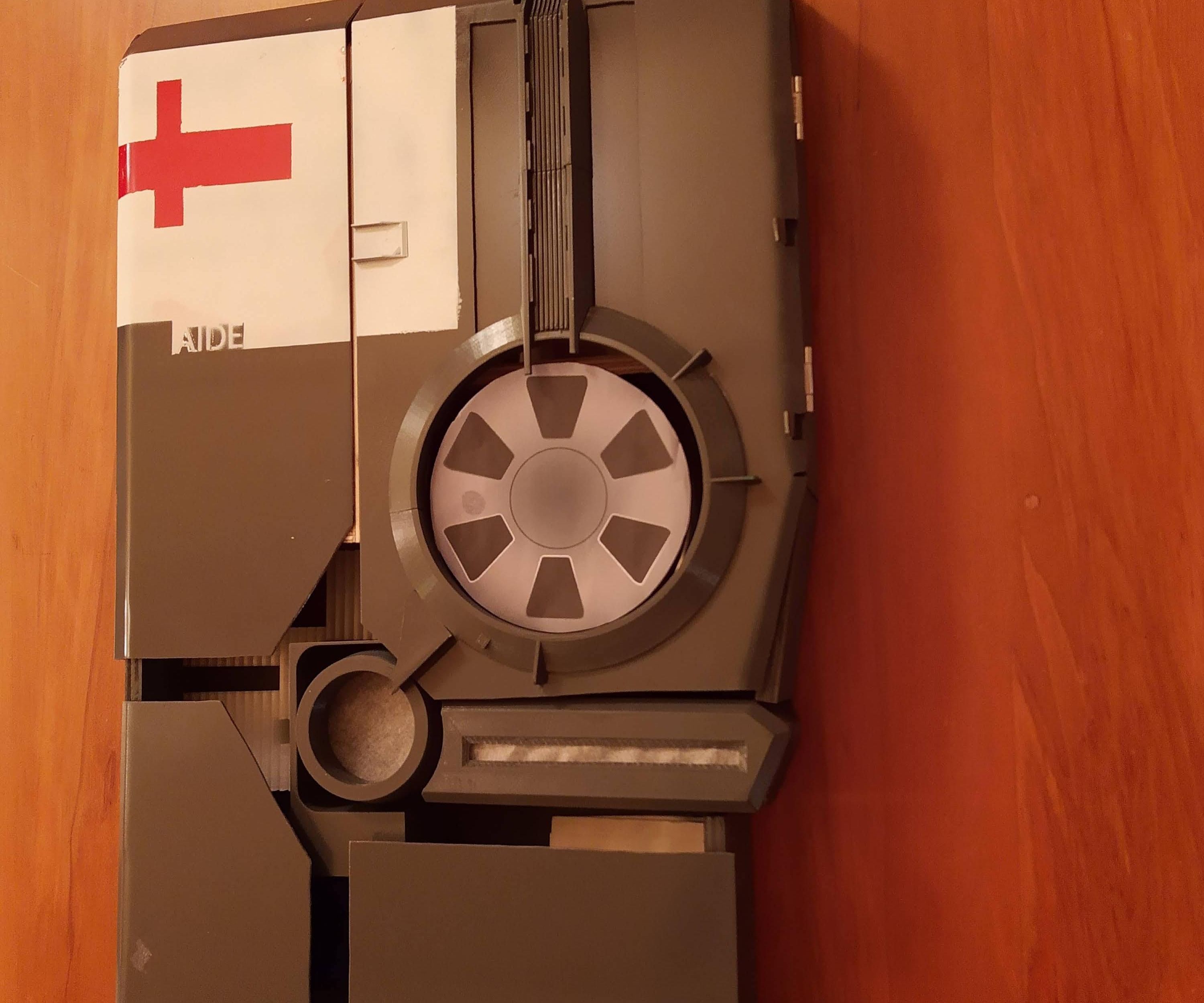 Half-Life 2: Health Station/Medicine Cabinet