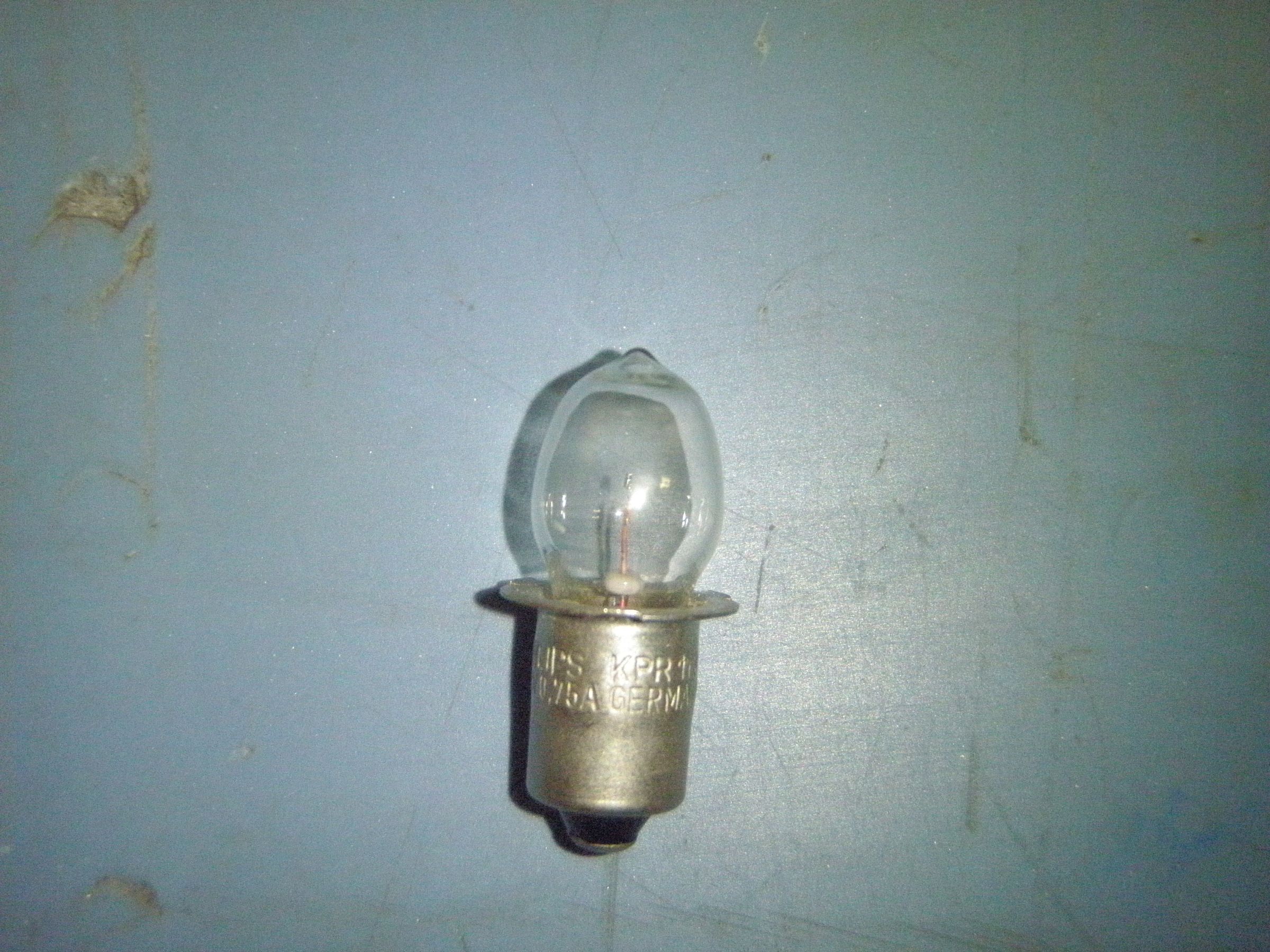 How to Turn a Dead Flashlight Into an Uber LED Light 7 Steps (with