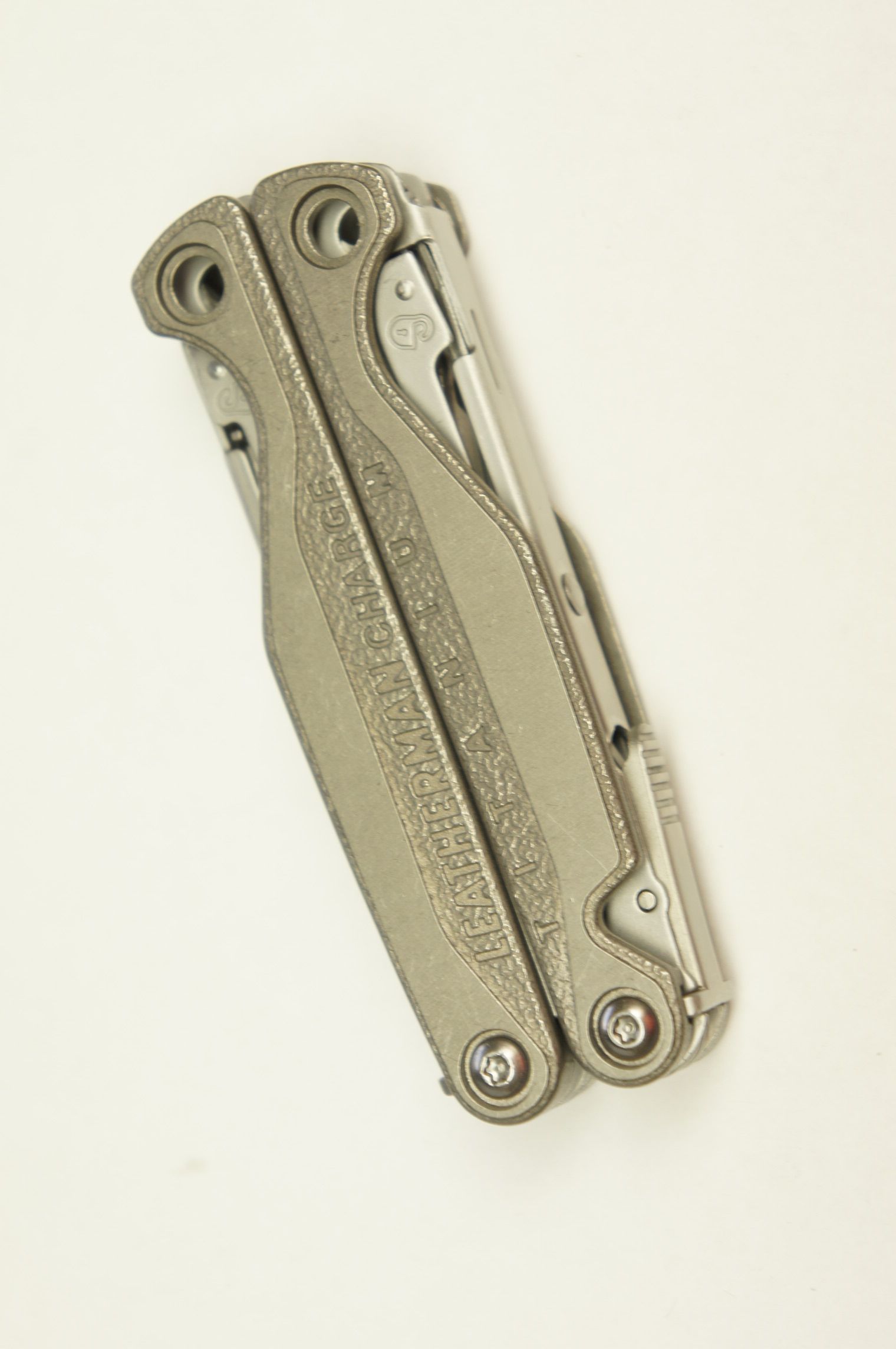 How to Take Apart and Reassemble a Leatherman Charge TTi 14 Steps