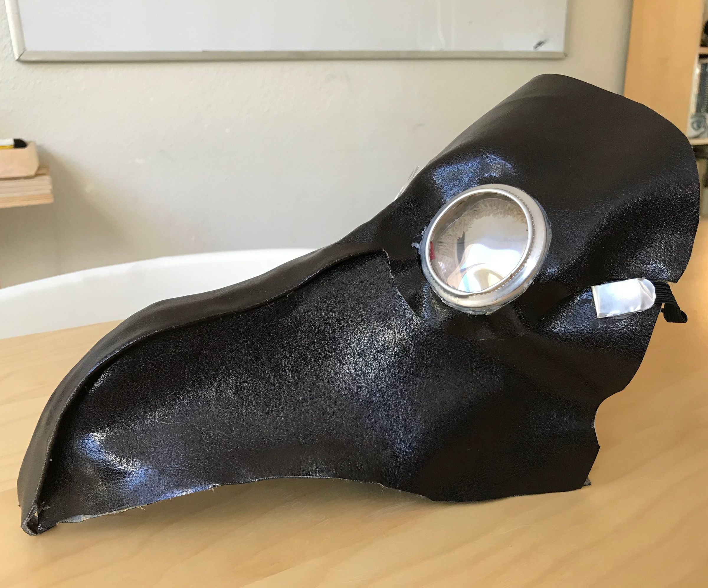 Plague Doctor Glowing Eyes Mask