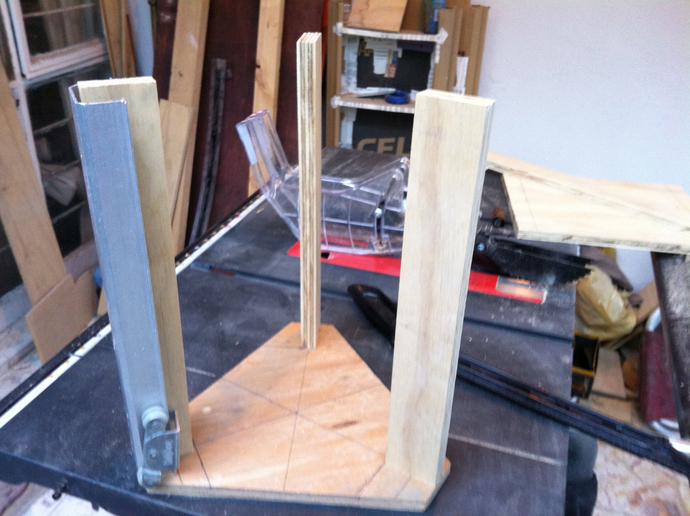 Make a Router Lift Out of Recycled Closet Door Rails. : 12 Steps (with ...
