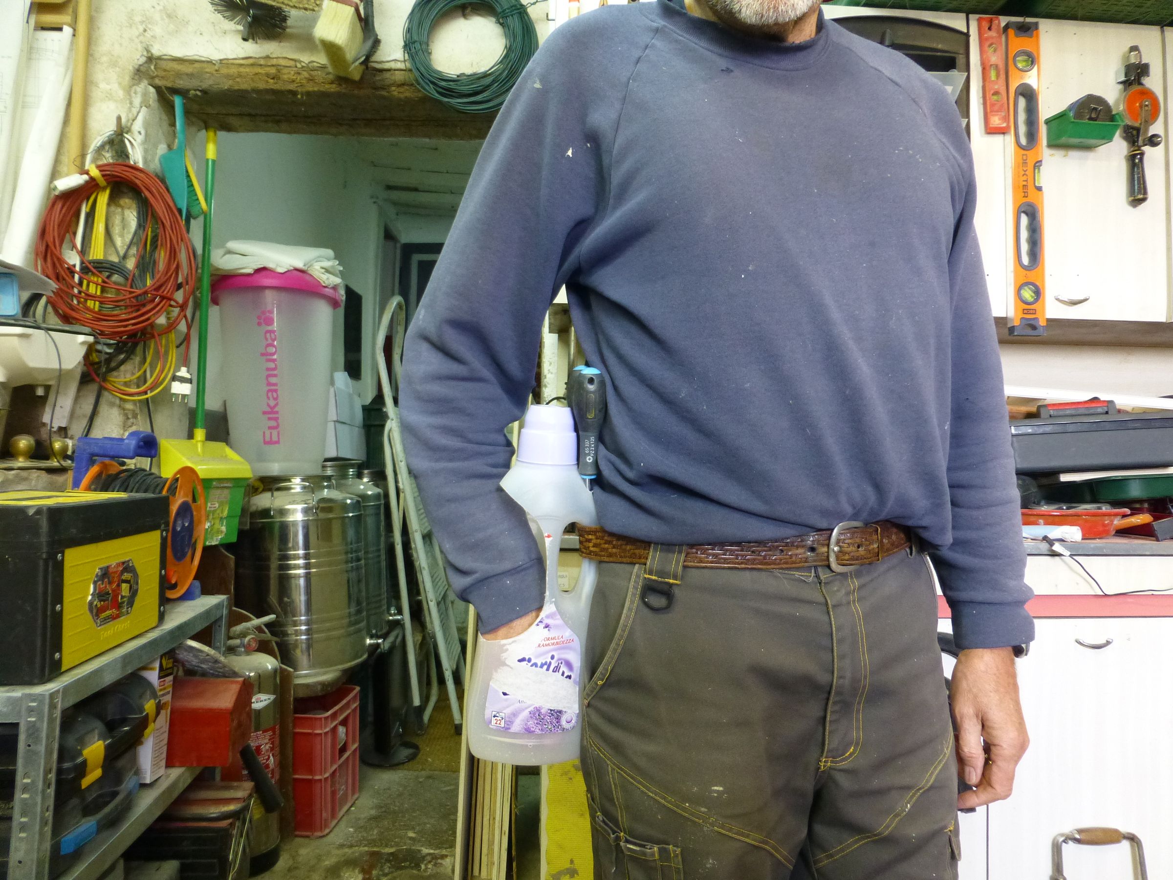 Tool belt from plastic bottle