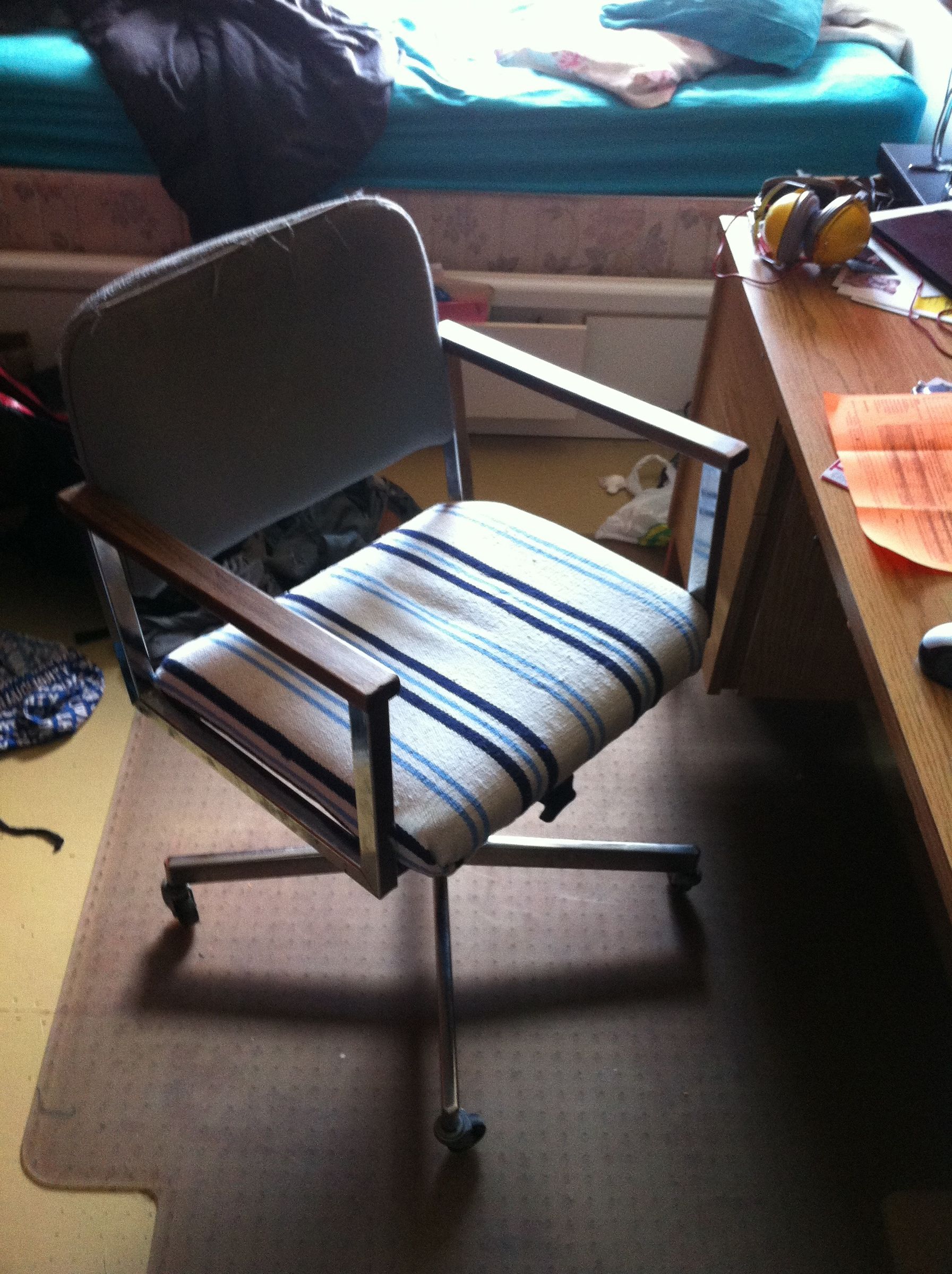Restoring an Old Computer Chair 4 Steps Instructables