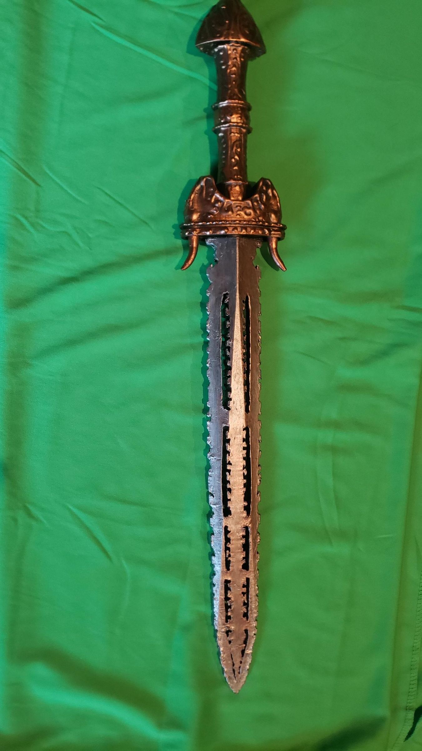 Riddick Lord Marshall Costume : 9 Steps (with Pictures) - Instructables