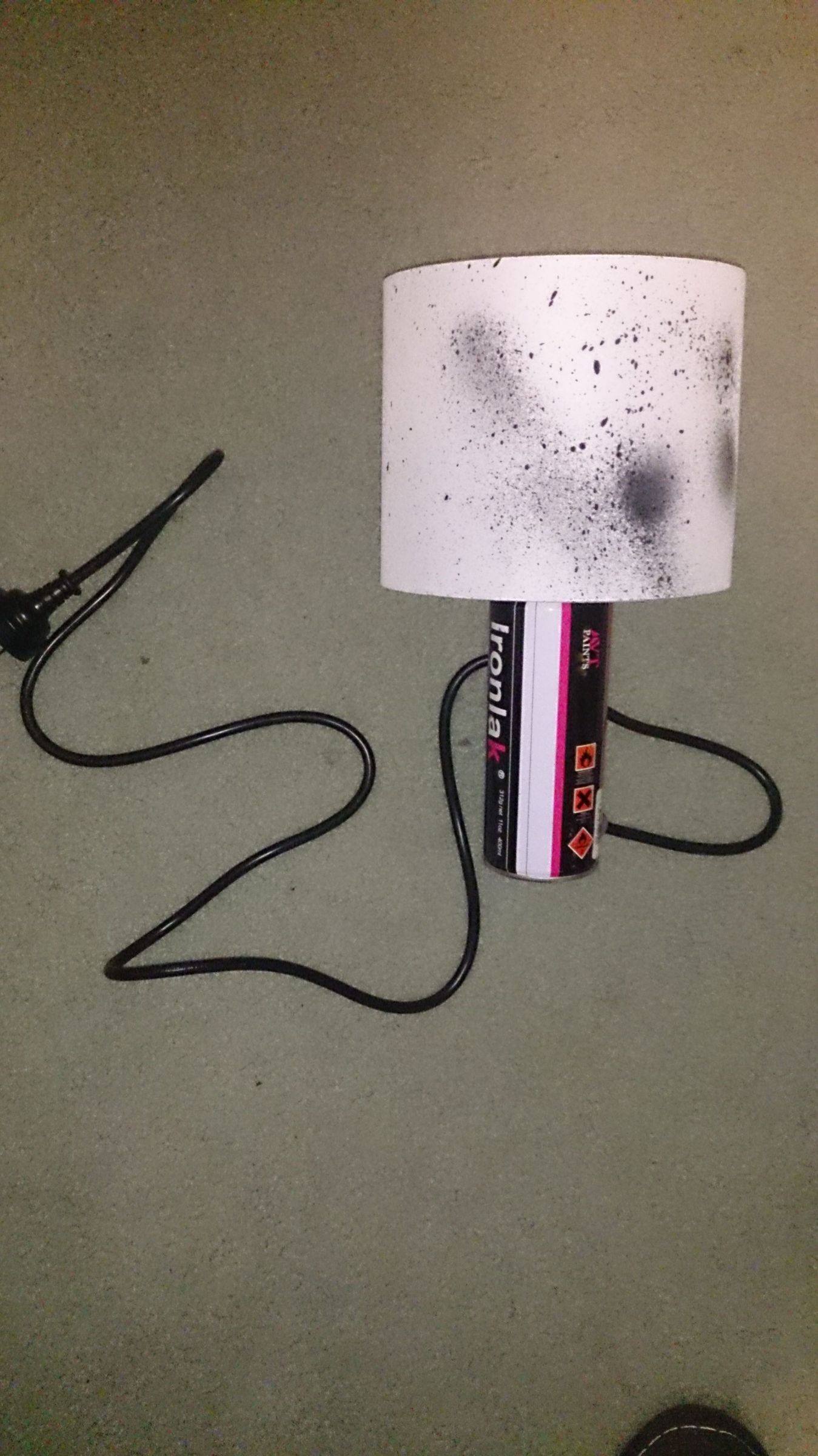 Spray Can Lamp 4 Steps Instructables