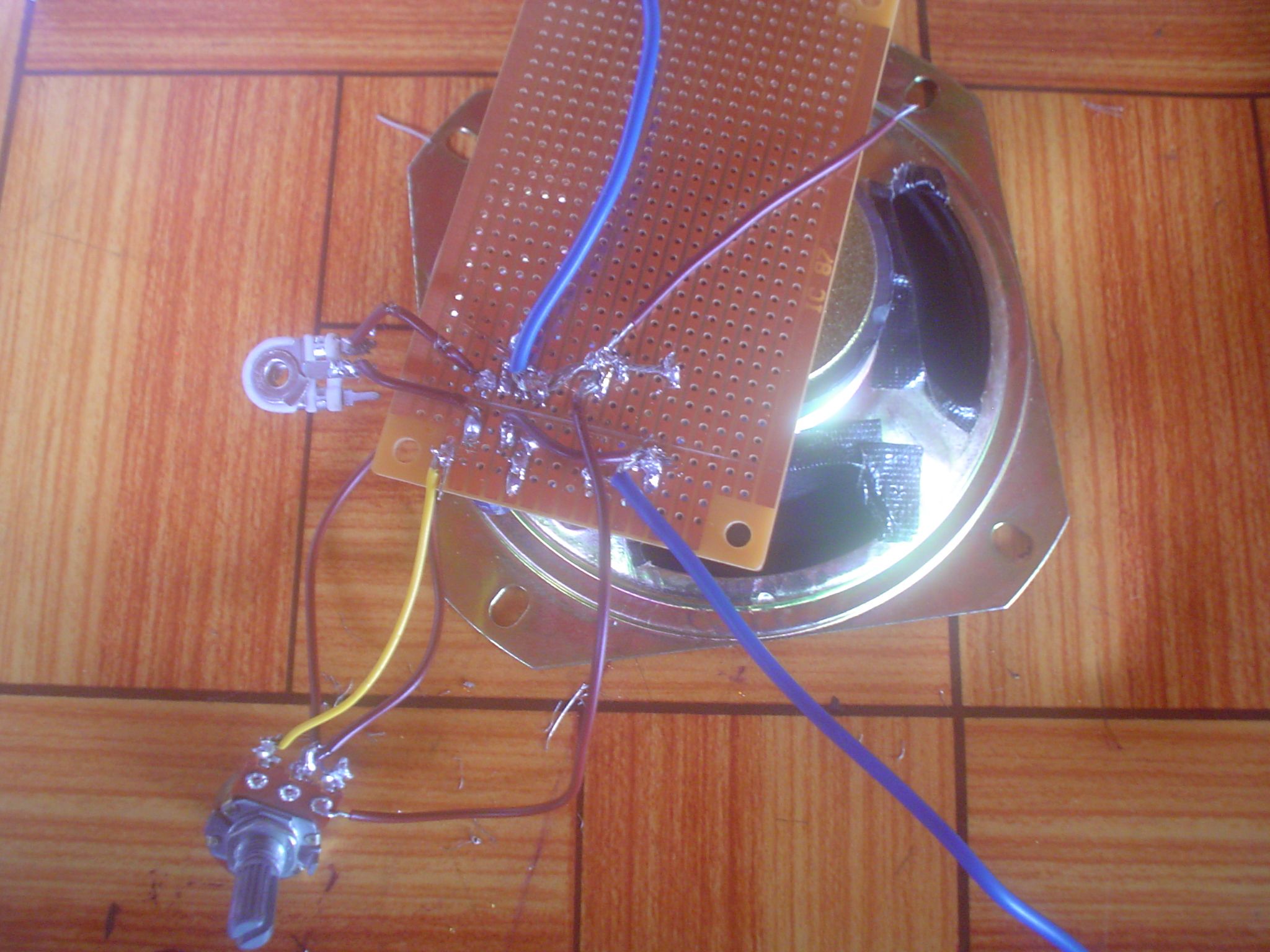 How to Make a Guitar Amp (Cheap)!!! 6 Steps Instructables