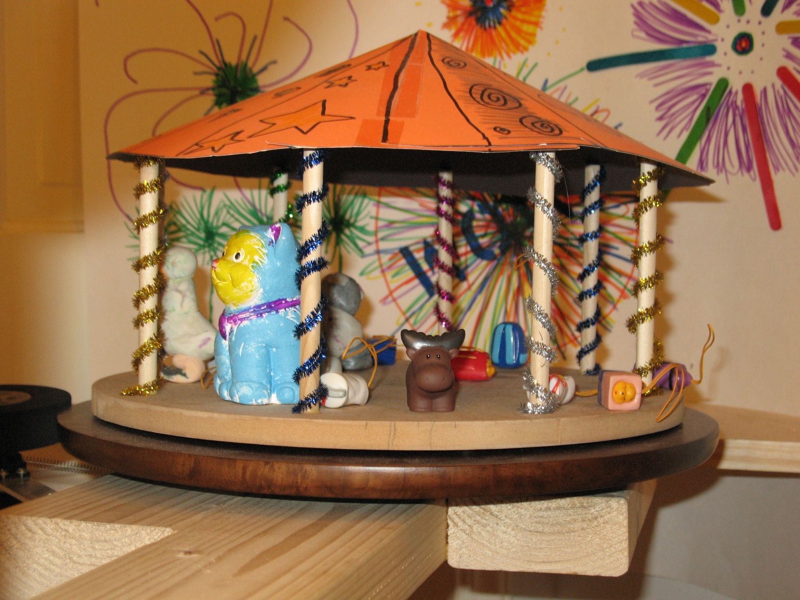 Servo Controlled Toy Carousel
