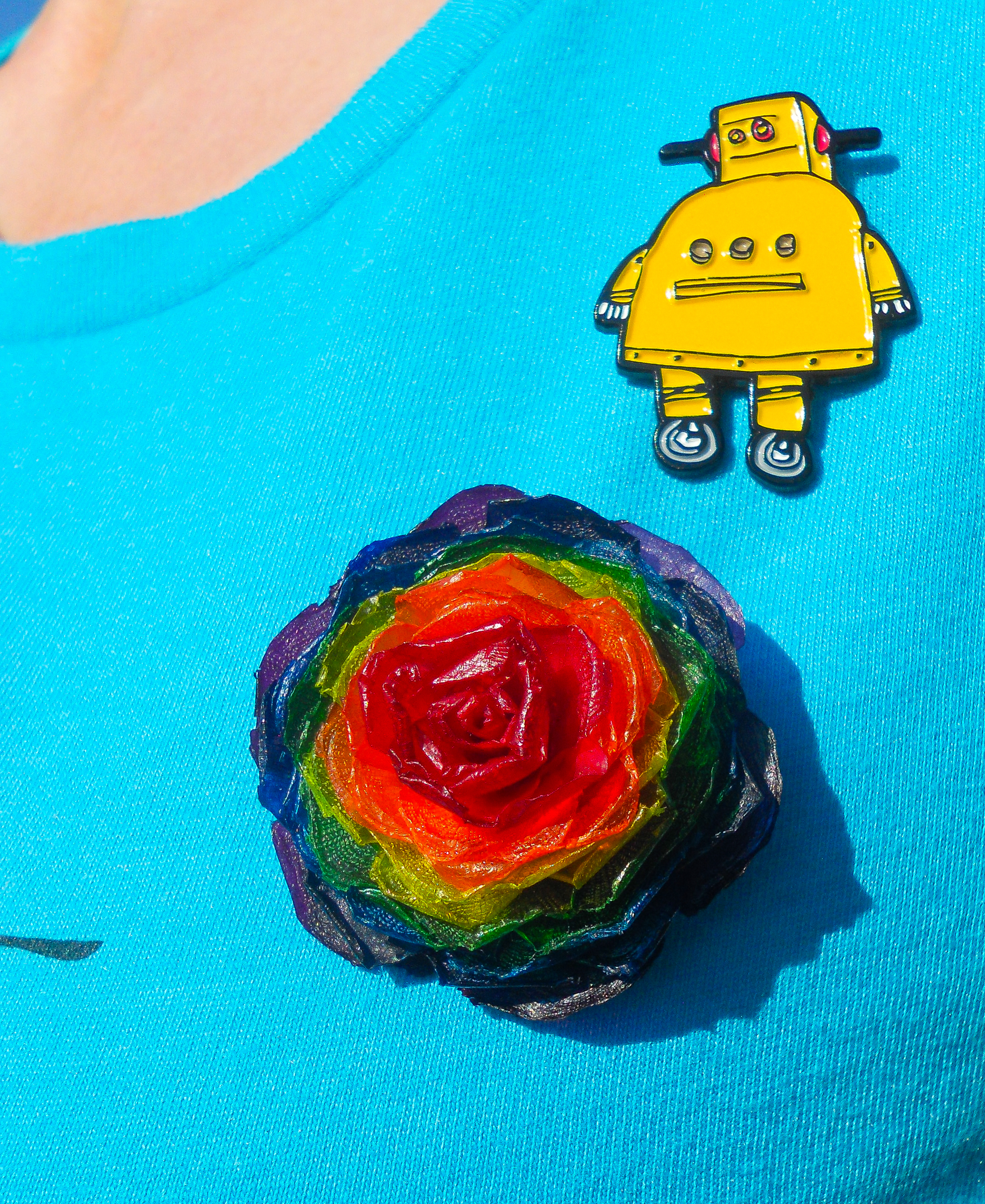 How to Make a Rainbow Flower Brooch (Poetic Bonus) 10 Steps (with